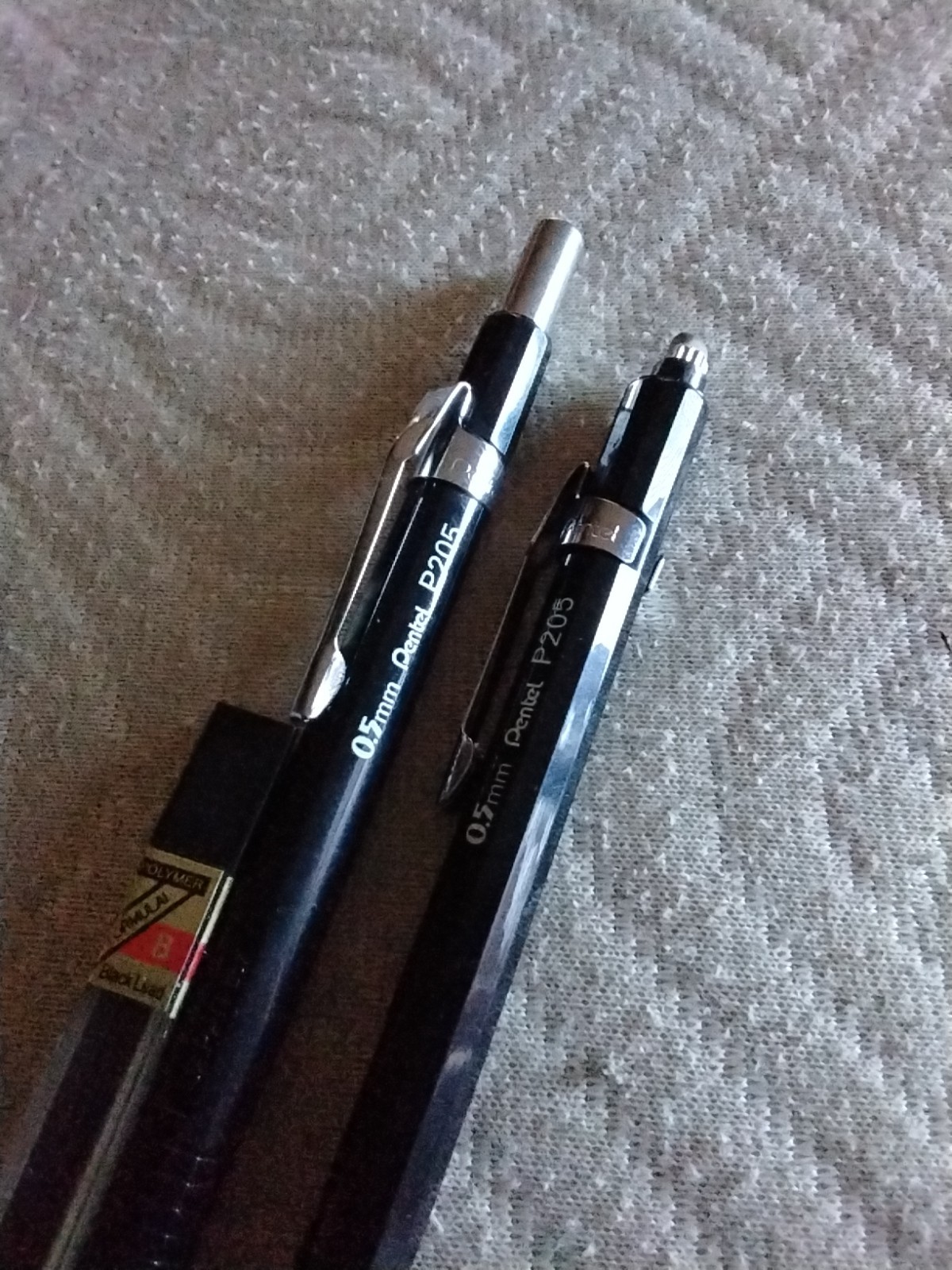 (2) Vtg Pentel MECHANICAL PENCILS P205 Black 0.5mm Body Pocket Clip Japan