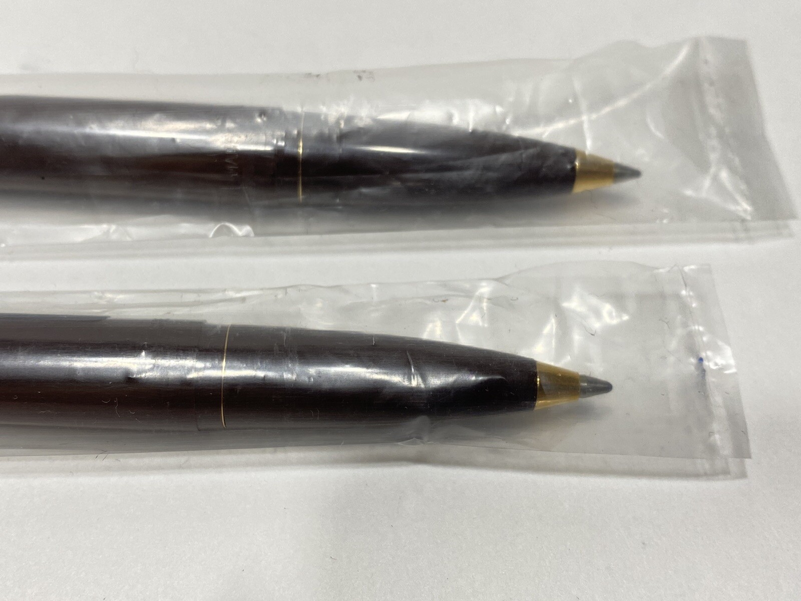 SEAFFER DESK SET WITH TWO DECOR BALLPOINTS W06/ WALNUT BASE SOLID WALNUT -BROWN