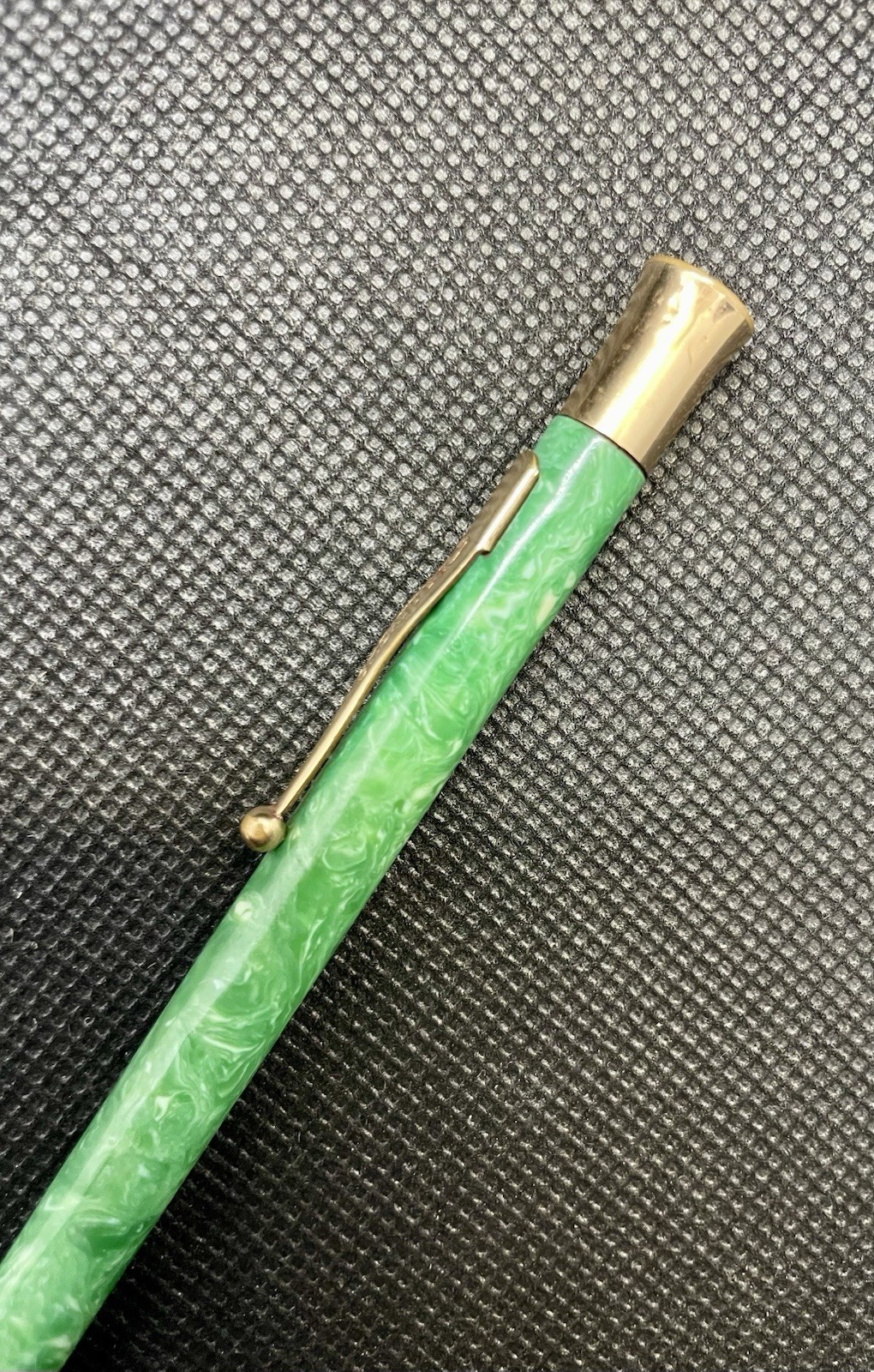 Sheaffer Lifetime Thin Jade Green w/Gold Trim 1.1mm Pencil – 1920’s