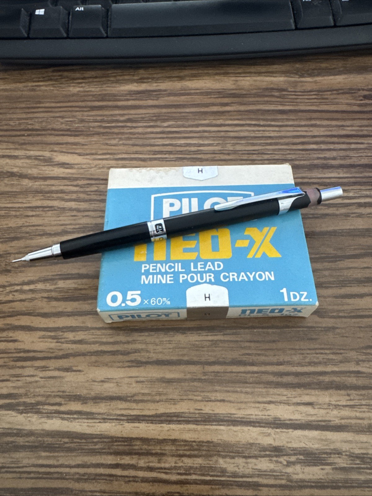 Pilot H-1005 Vanishing Point Retractable Mechanical Pencil .5 Japan Neo-X lead