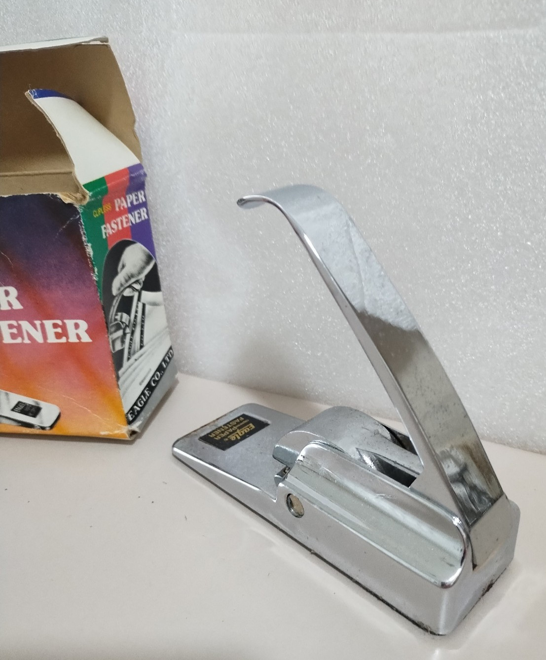 Vtg Chrome Clipless Paper Fastener No 1032A Eagle 5″ Original Box Office Tool