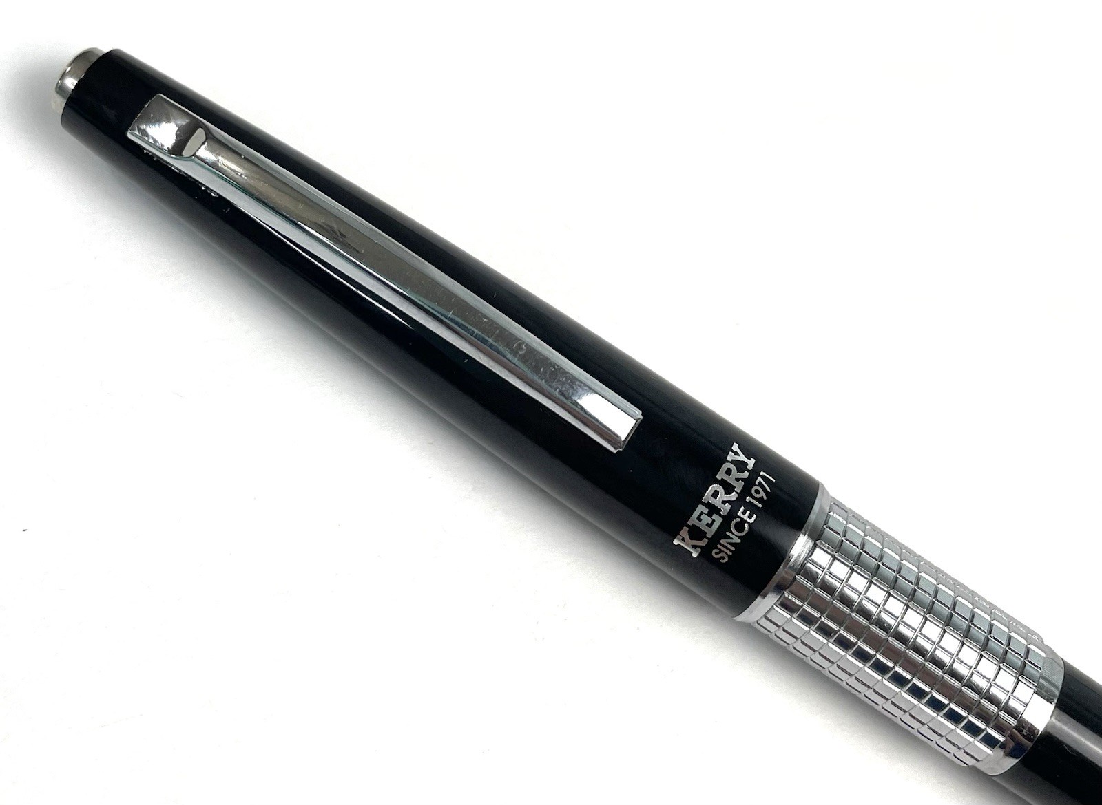 Pentel KERRY P1035 0.5mm Mechanical Pencil Black & Silver Japan