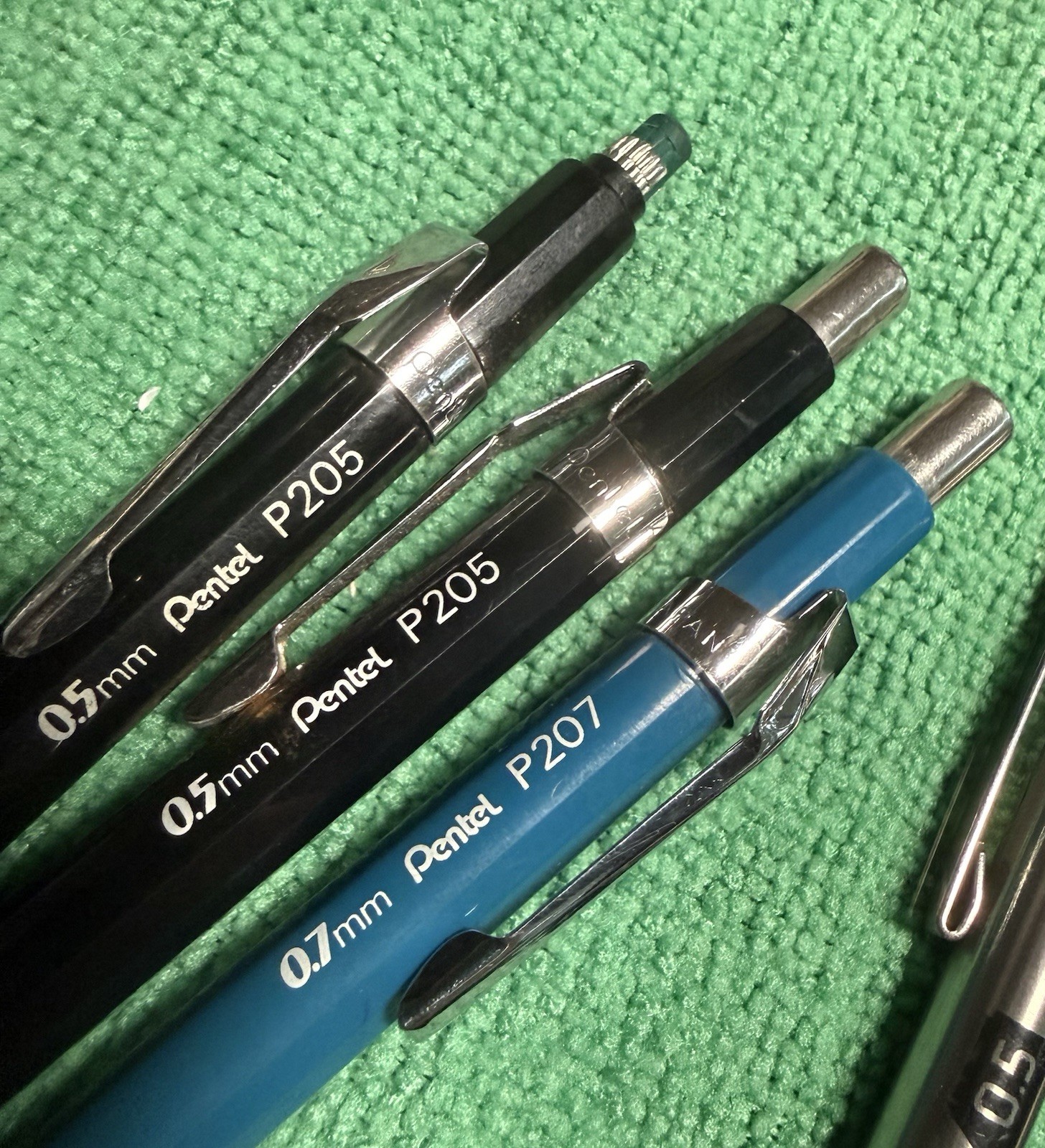 17 Pencil Lot Old & New – All Work – Pentel Zebra Niji Berol Autopoint Ritepoint