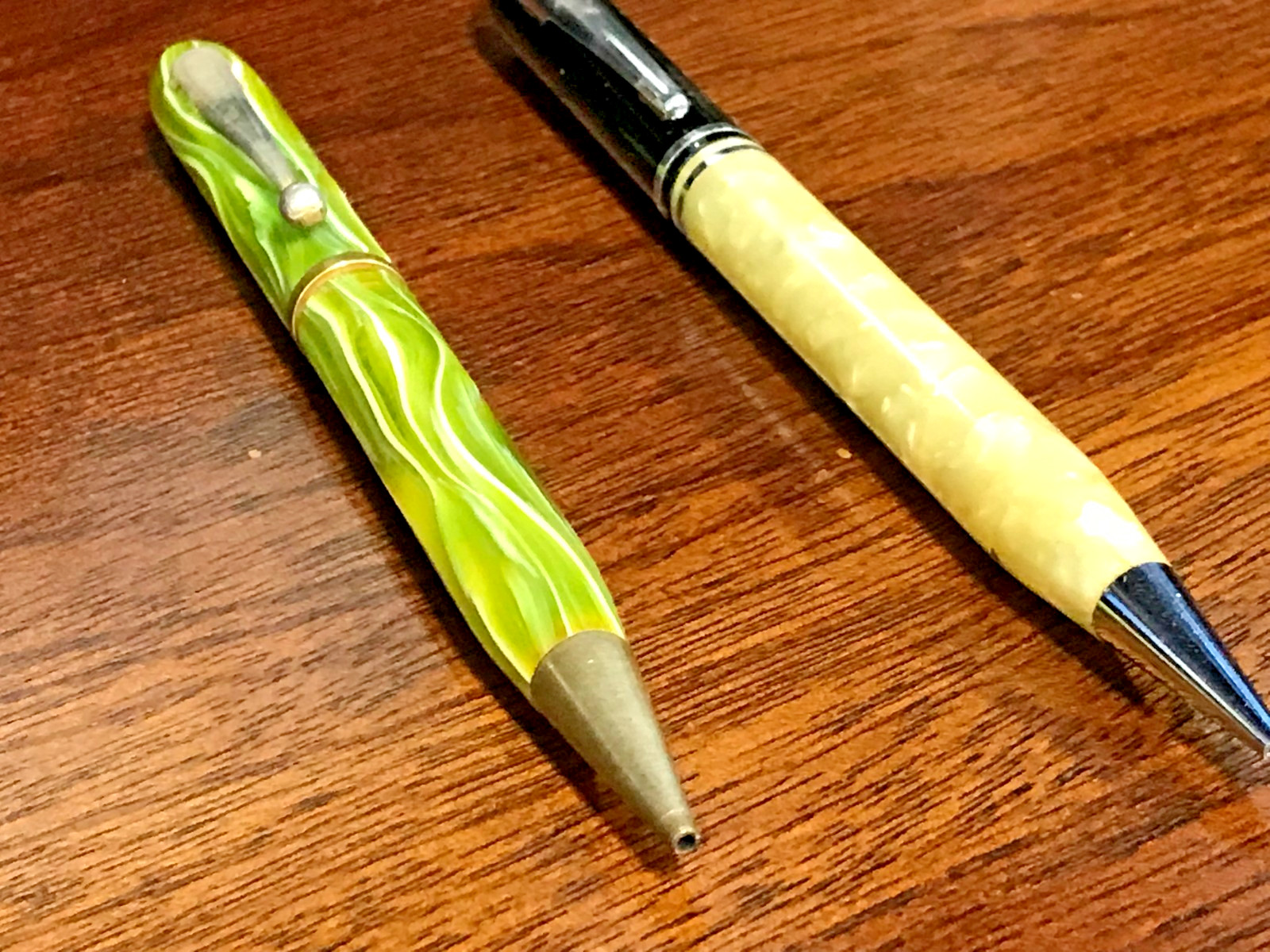 2 OLD MECHANICAL PENCILS ~ GREEN CELLULOID & 2-TONE OSBORNE ~ Estate Finds