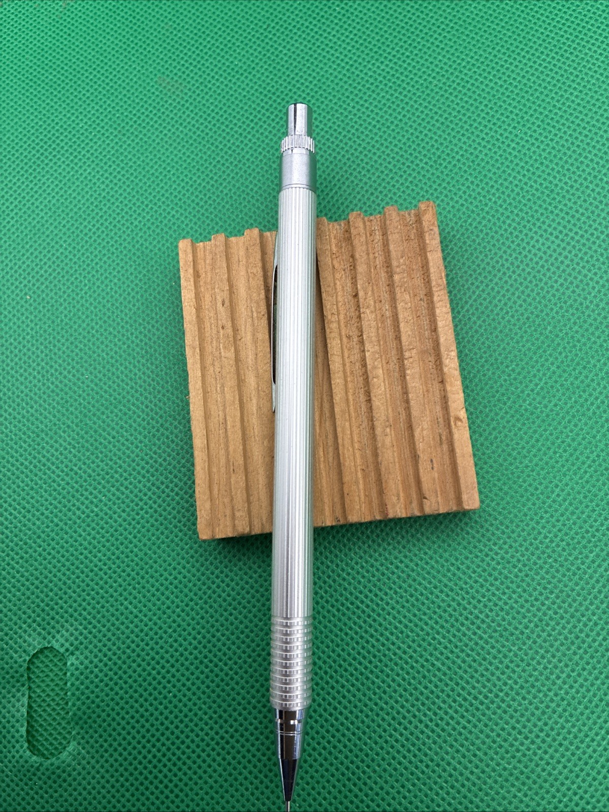 Vintage Mitsubishi Automatic U5-1003 Mechanical Pencil