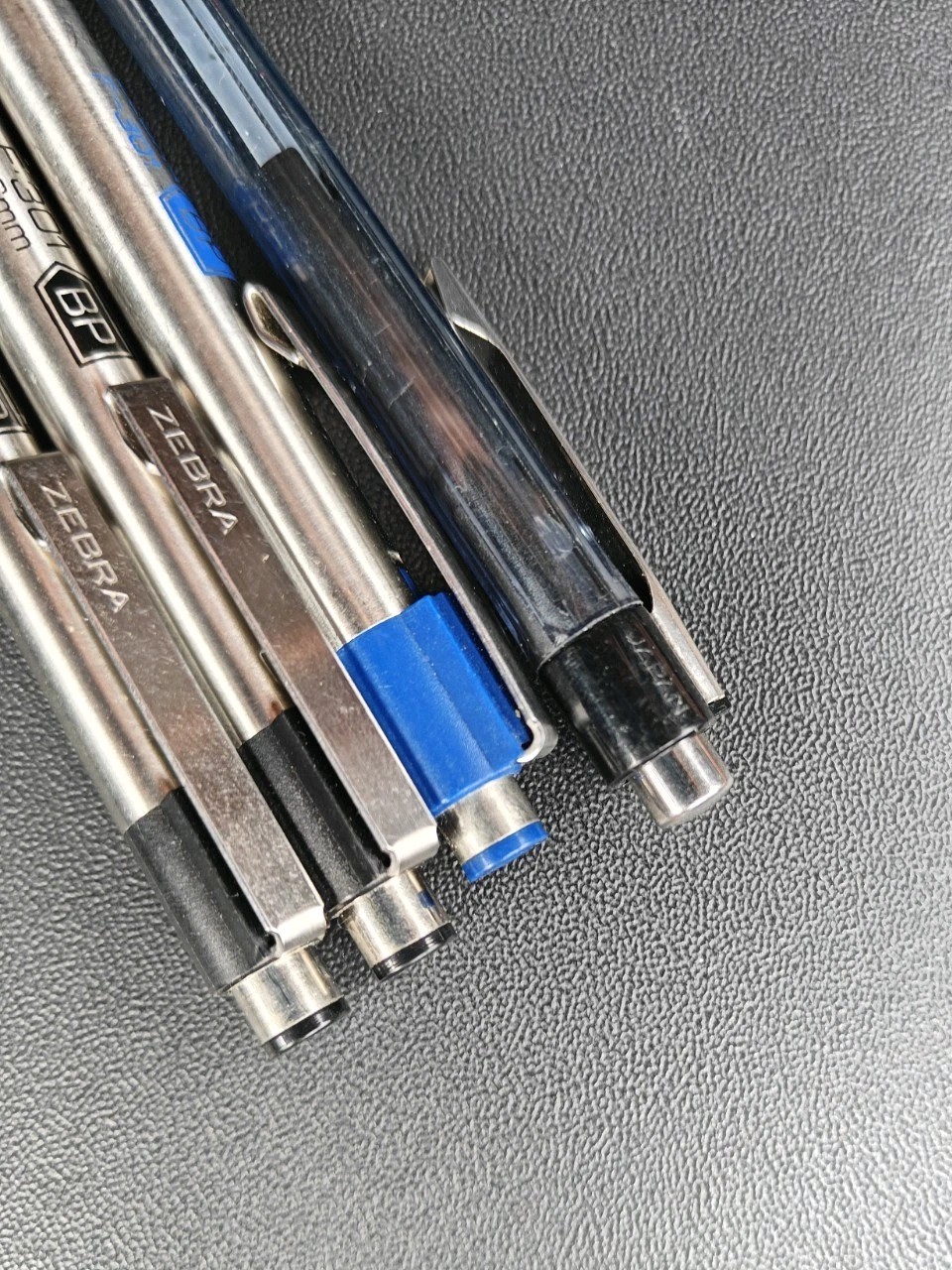 Vintage Pens Lot Of 4 Zebra F-301 Pilot Made In Japan Black/ Blue Ink
