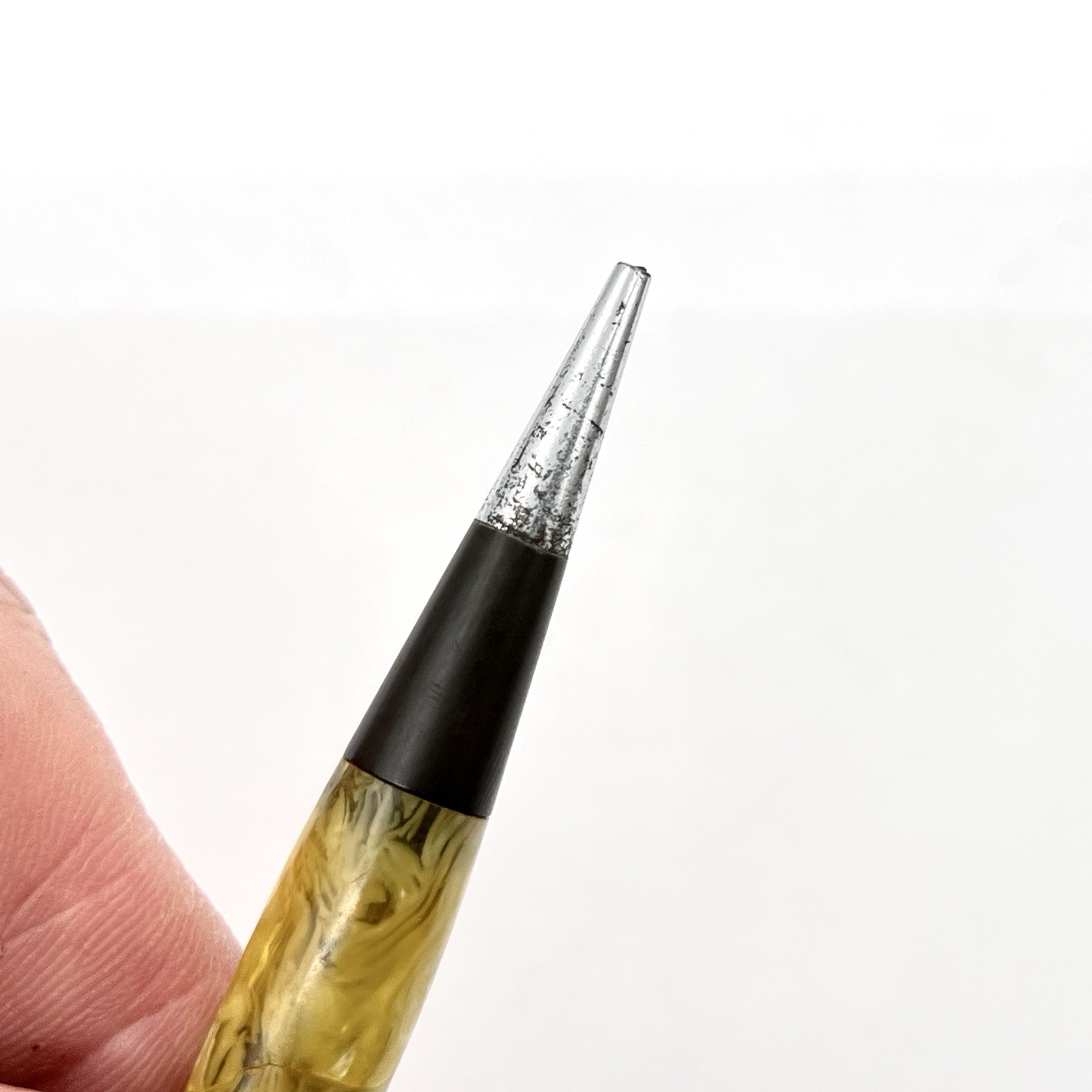 Waterman Lady Patricia Mechanical Pencil 4.25″ 1.1mm Yellow Persian Chrome Trim