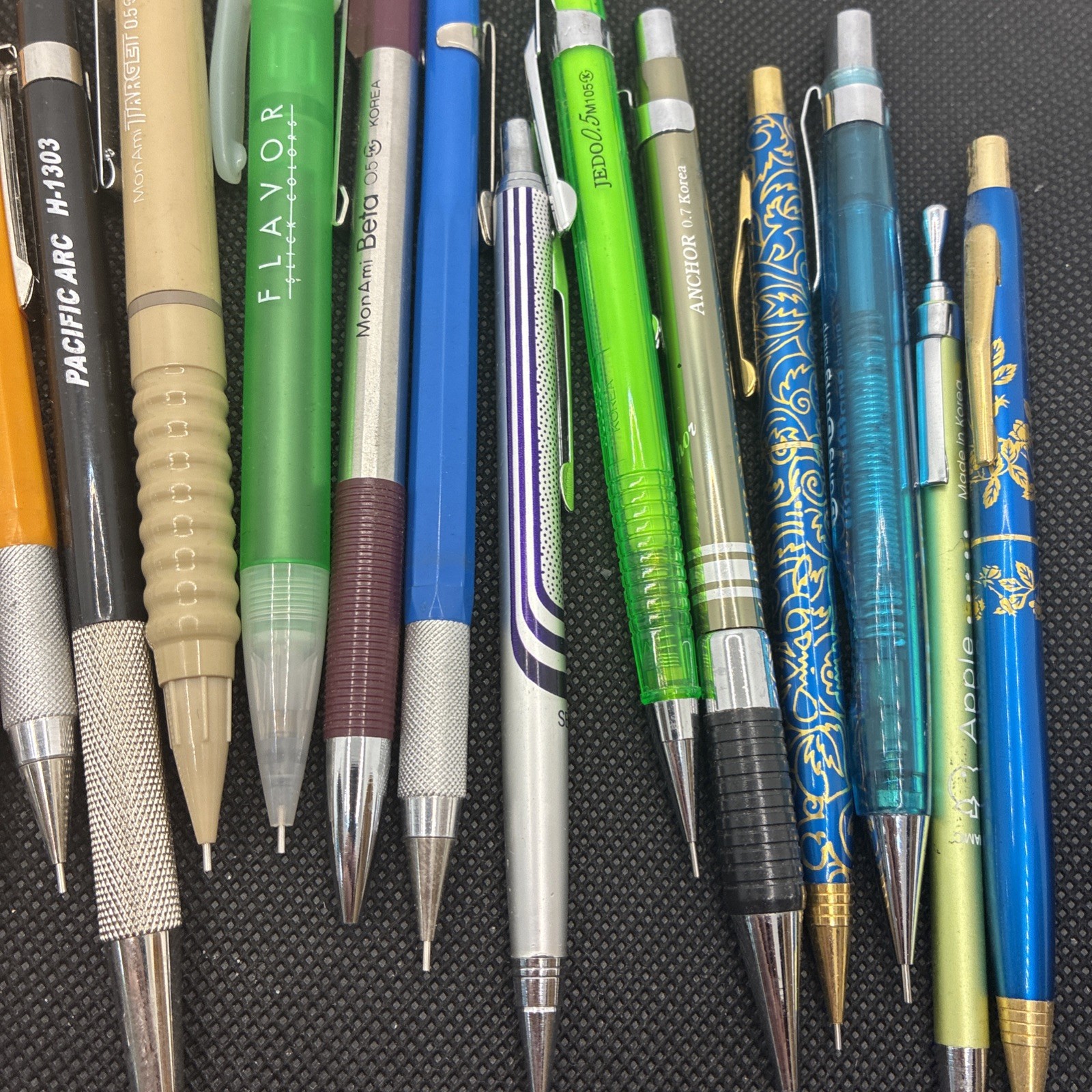20 Mechanical Pencils Vintage Used Lot #107 LOCAAA