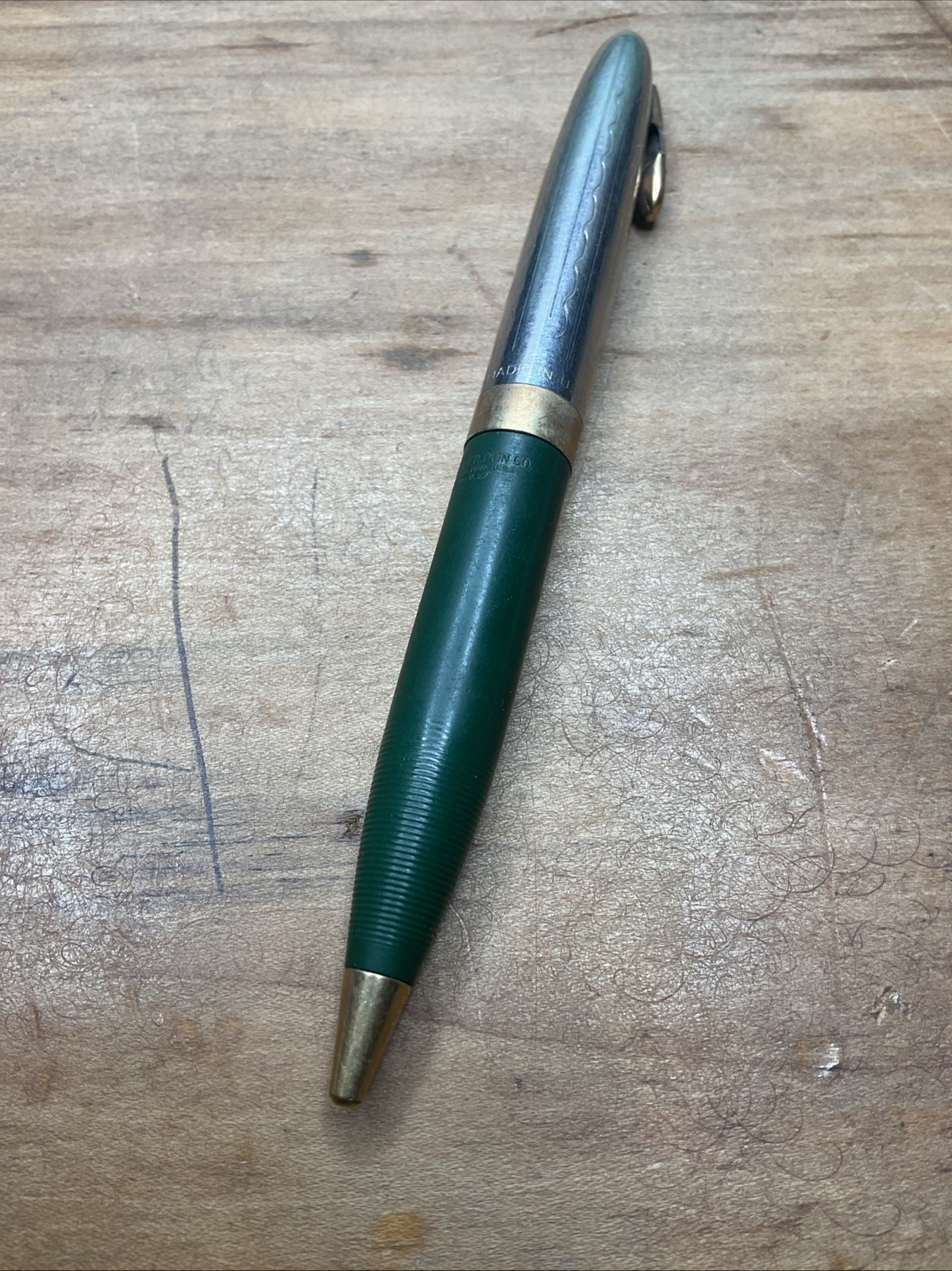 1945 Lifetime Sheaffer’s Forest Green Tucky-Away clip pencil B30