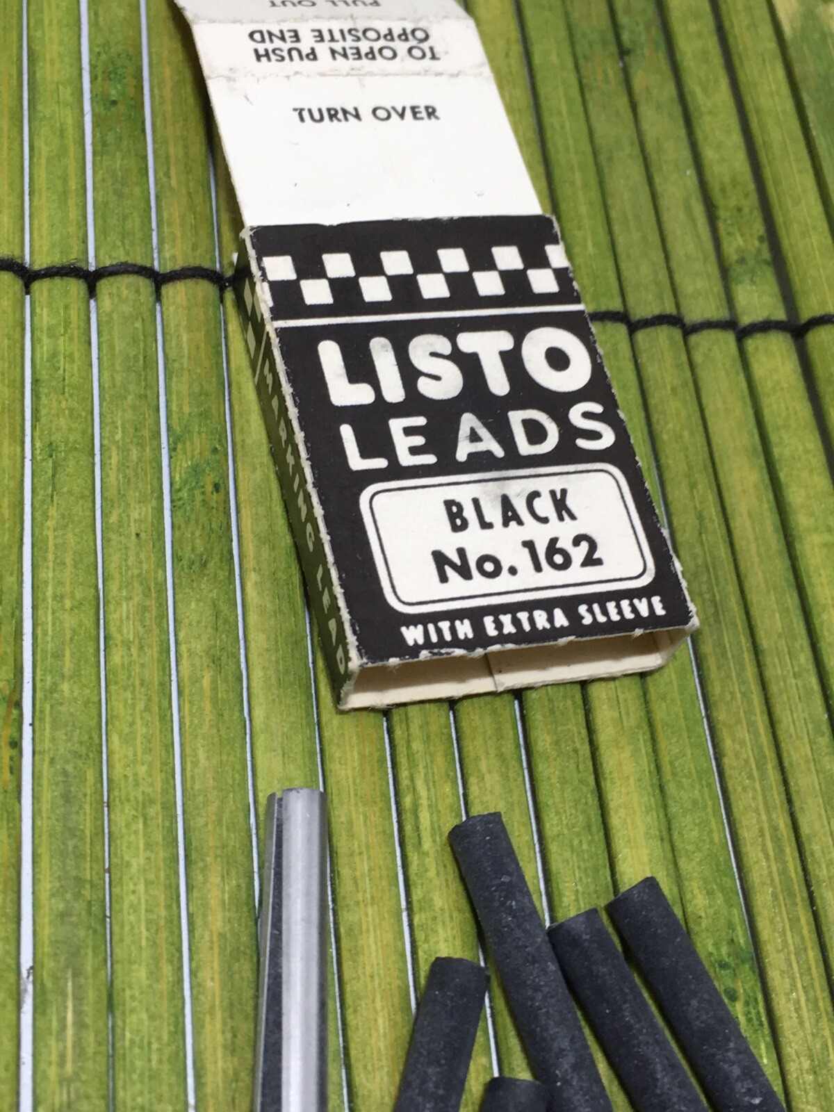 Vintage Listo Marking Leads No. 162 Black & Red 1 full pack of Black Lot of 5