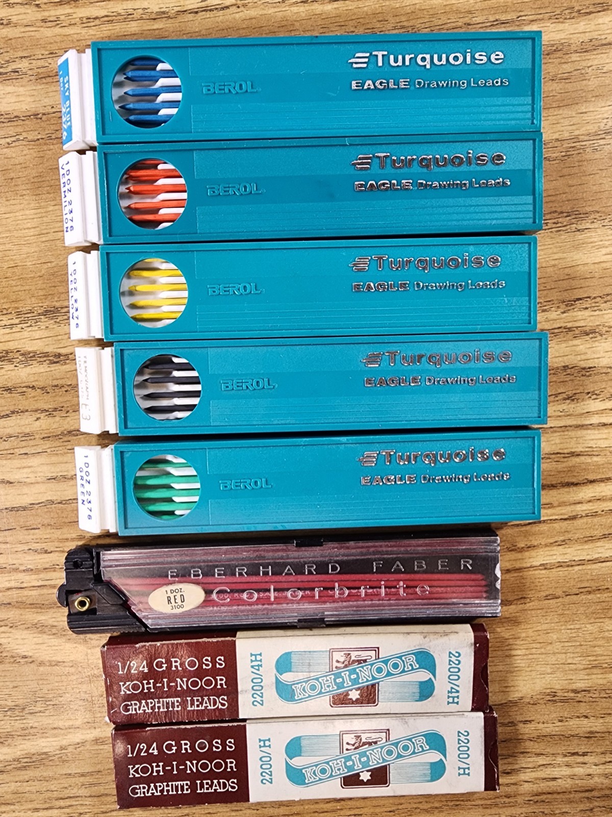 Turquoise Drawing Leads Mixed lot