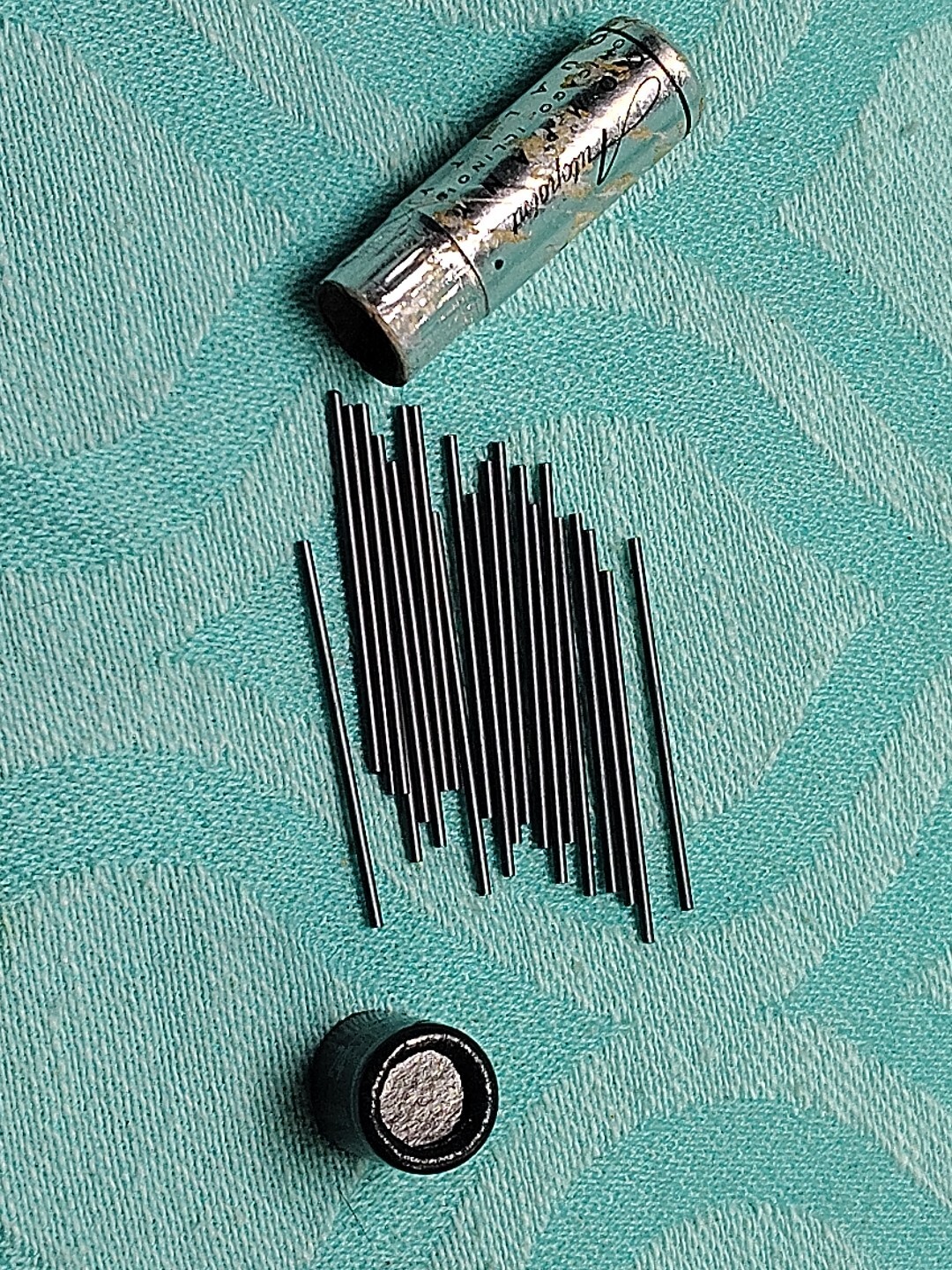 22 Vintage Autopoint Pencil Lead No. 43-N HB Medium Black In Original Tube