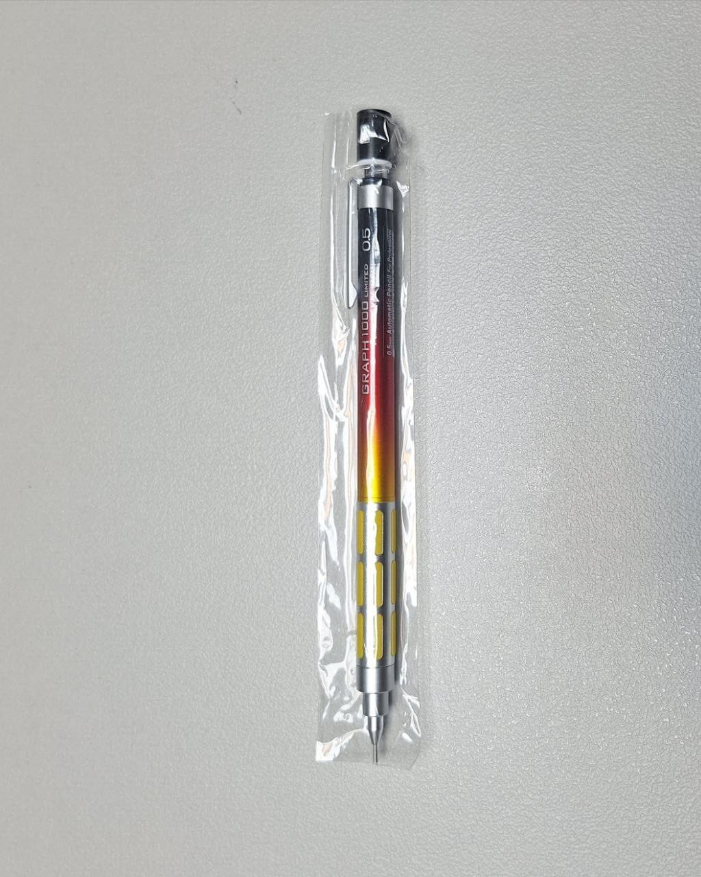 Pentel Graph 1000 Limited Edition 9 Tropical Summer Gradation – black & yellow