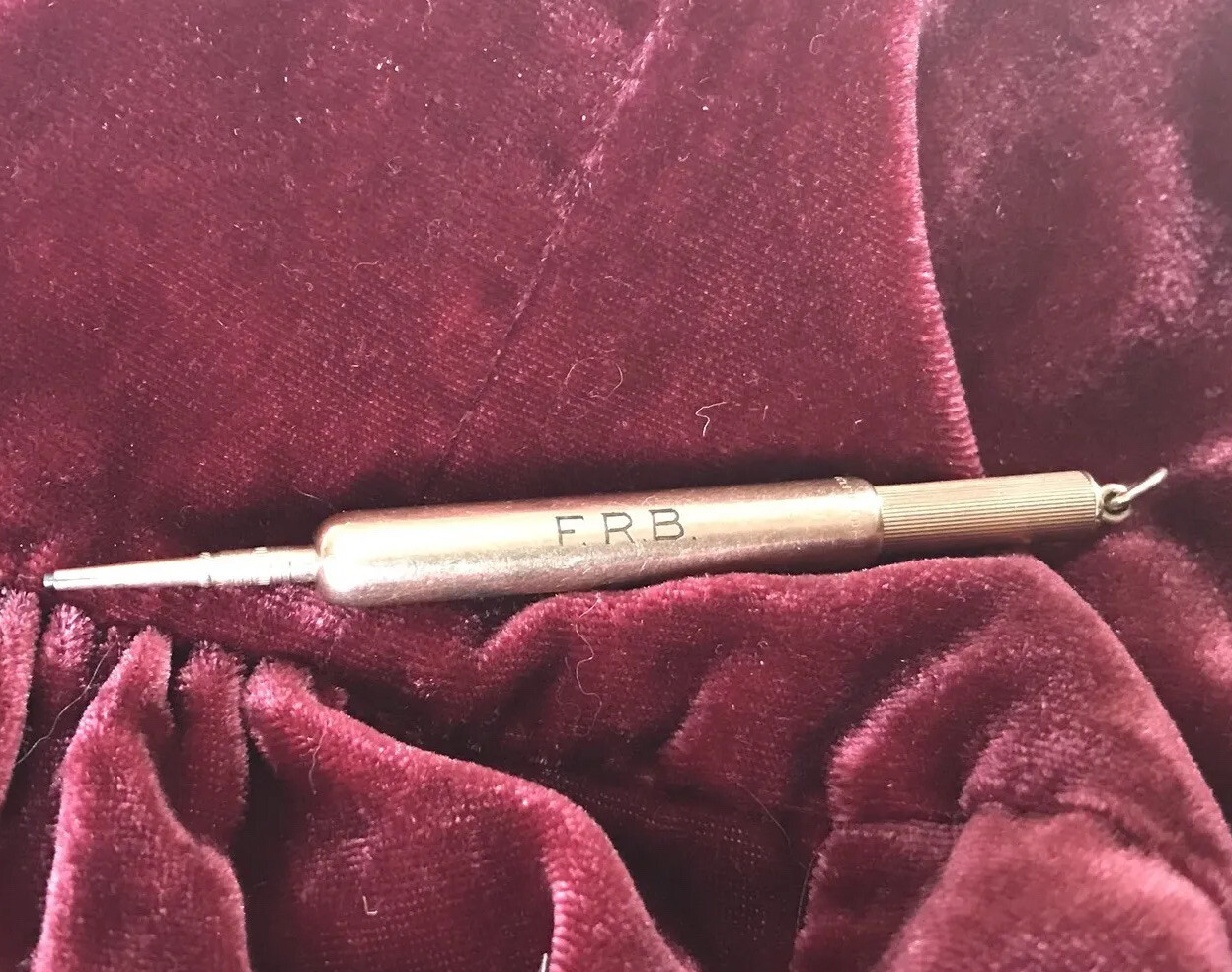 Antique 10K Chatelaine WS Hicks Retractable Pencil Estate 11.25 G