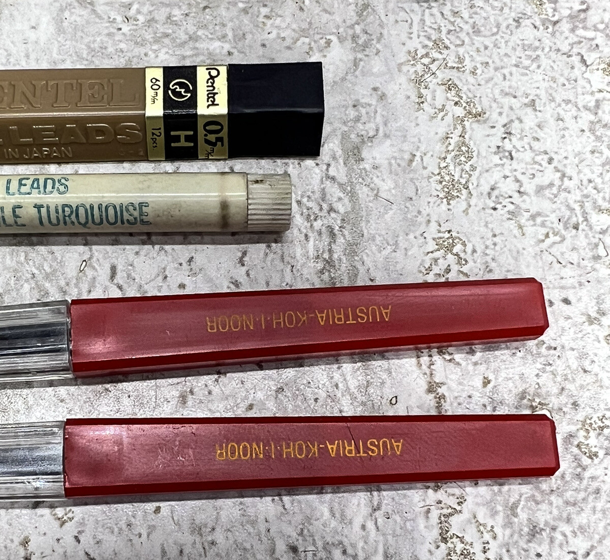 MIXED LOT VINTAGE DRAWING Drafting LEADS ,Eagle(1) ,Pentel Koh-I-noor, Scripto