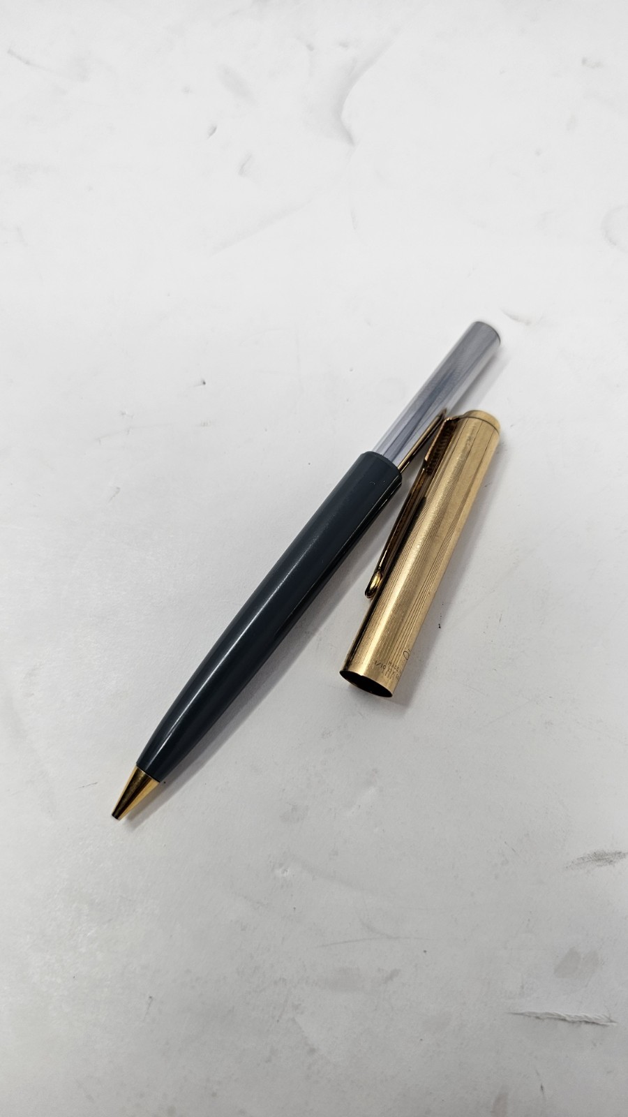 “PARKER * 1/10 12K GOLD FILLED…” Grey/Gold Trim Cap-Act. Working Mech Pencil