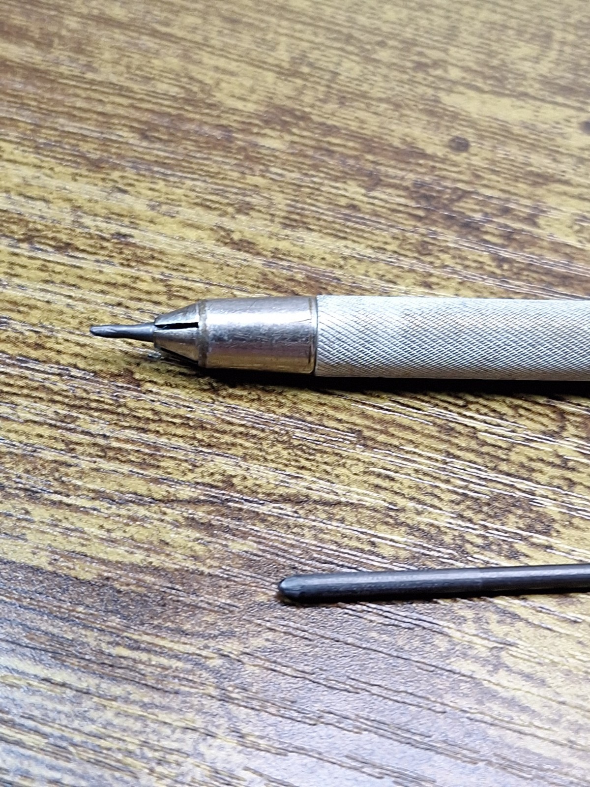 Koh-I-Noor 5611 2B VINTAGE Red Drafting Pencil With Extra Lead Well Loved