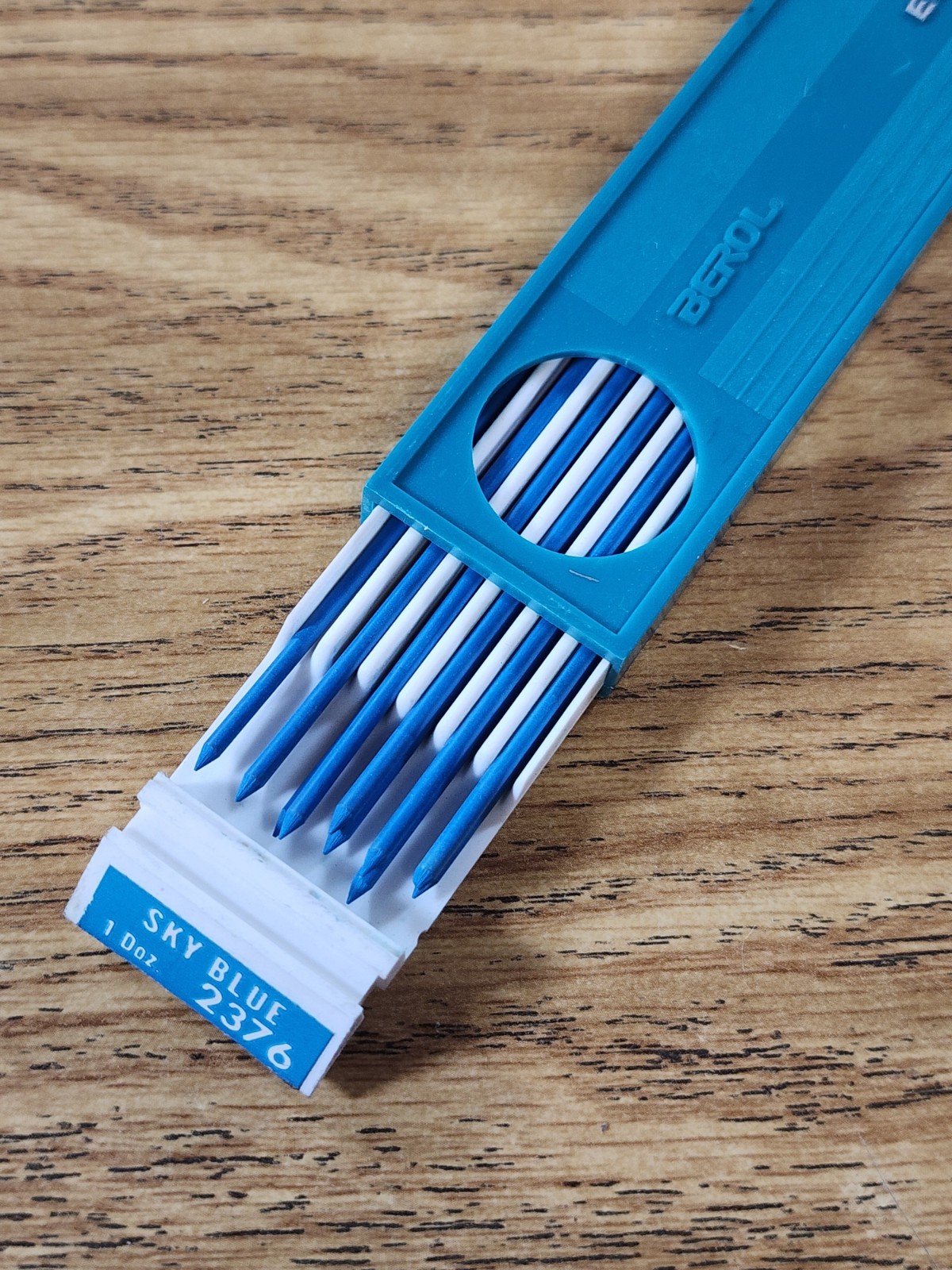 Turquoise Drawing Leads Mixed lot