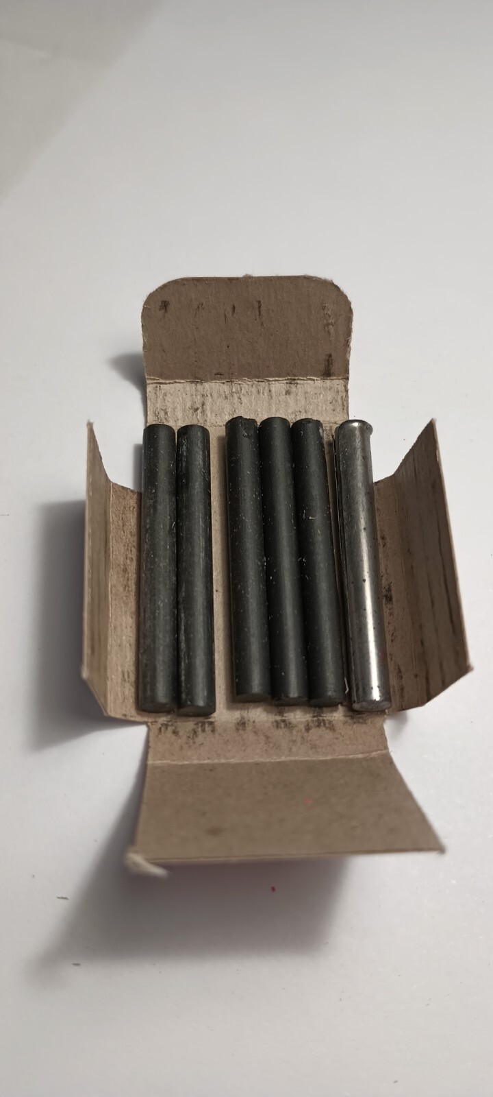 Vintage Listo Leads Black No. 162 Extra Metal Sleeve 5 Marking Leads Complete