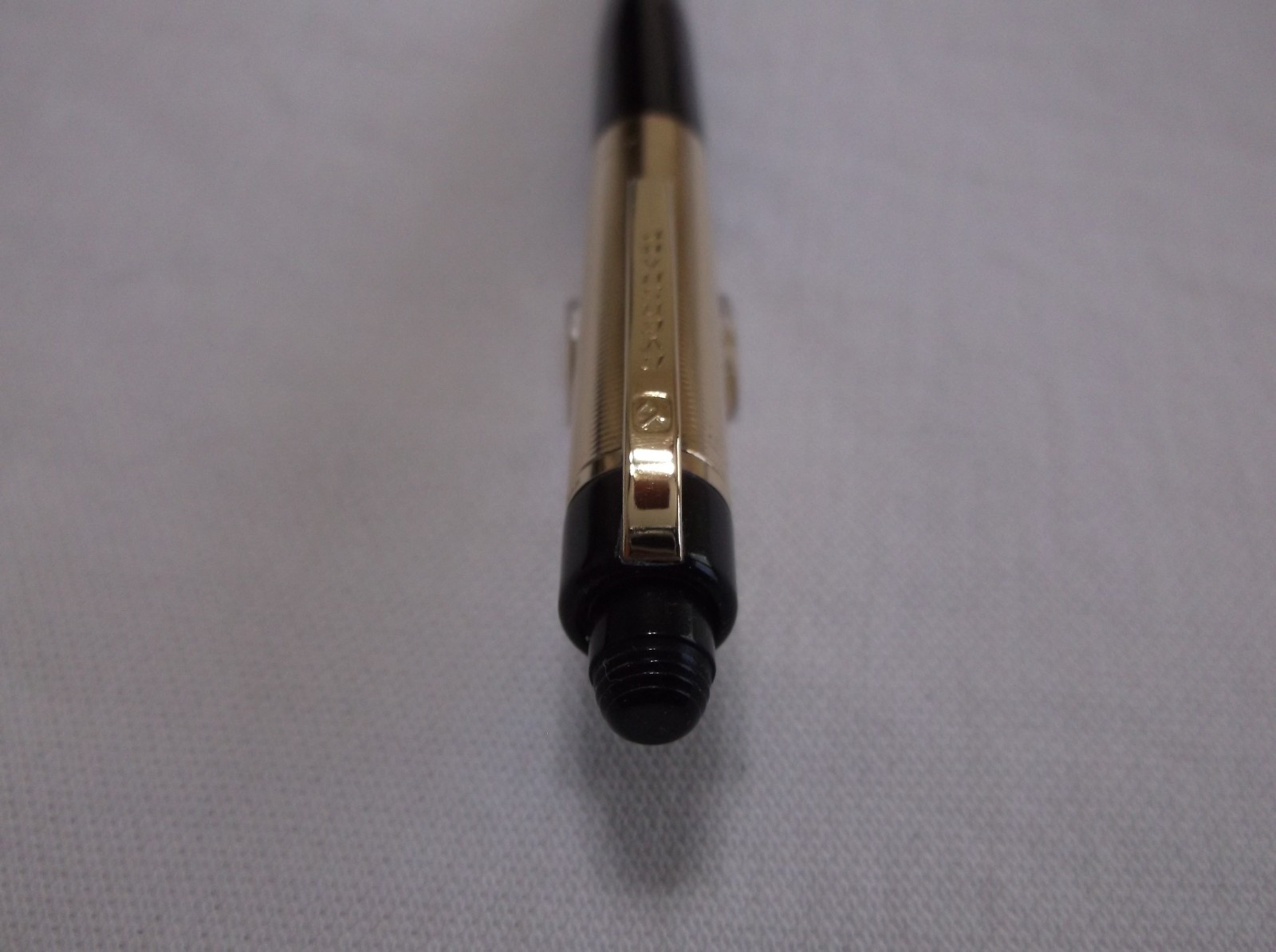 VINTAGE EVERSHARP SKYLINE BLACK AND GOLD FILLED MECHANCIAL PENCIL / 1.18 mm LEAD