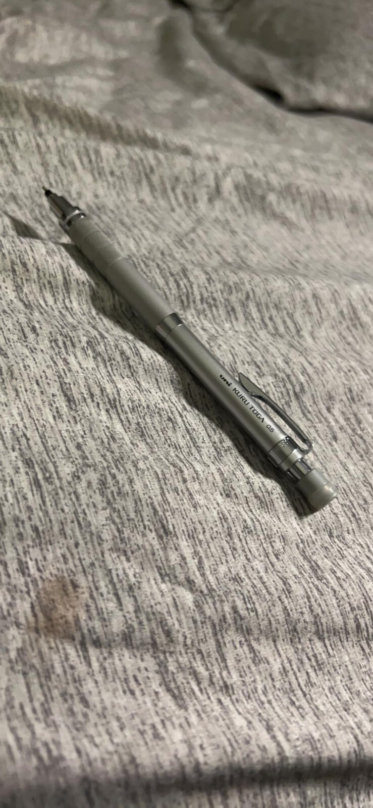 Uni Kuru Toga Roulette Model Auto Lead Rotation 0.5mm Mechanical Pencil Silver