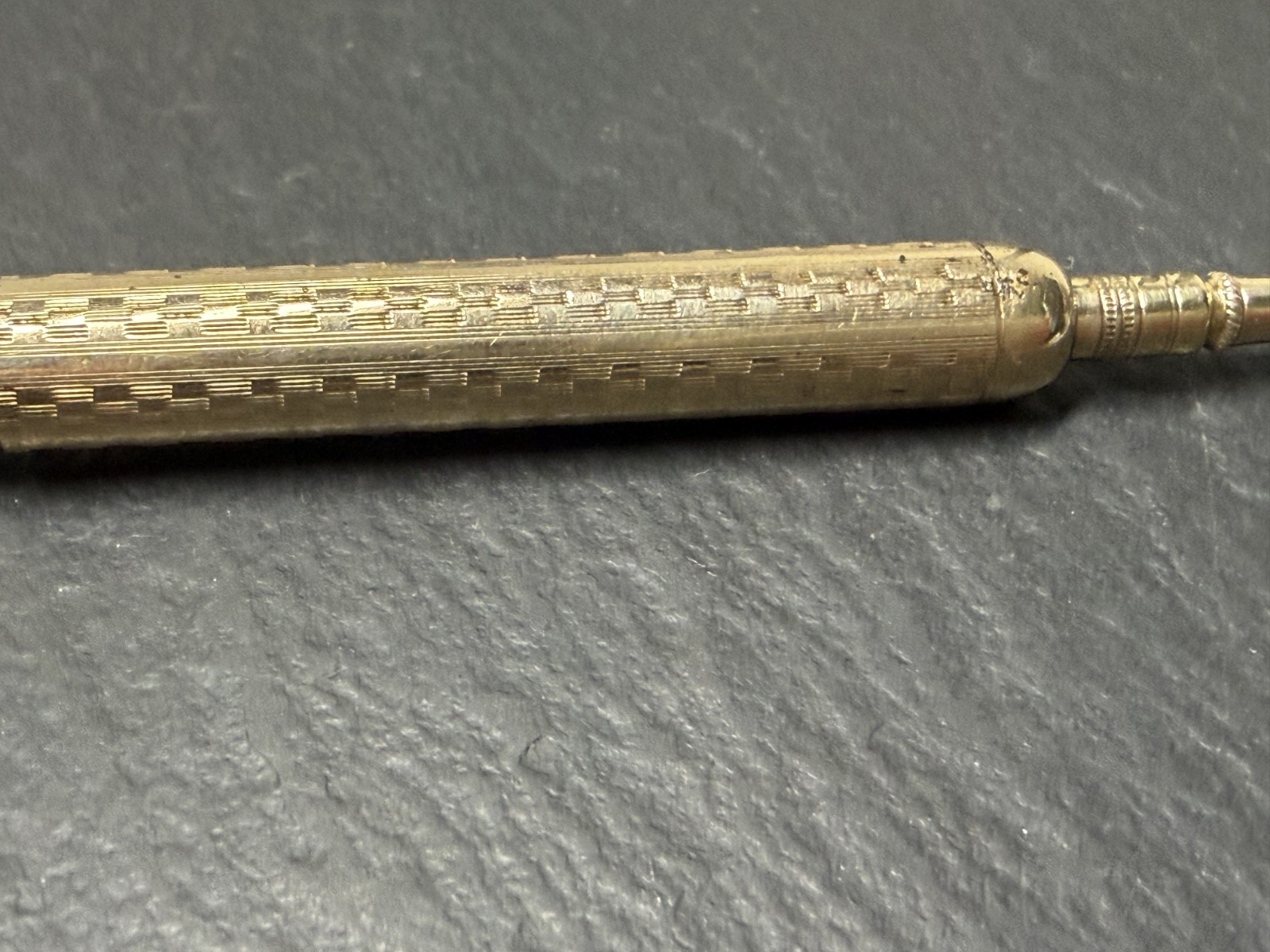 ANTIQUE GOLD FILLED TELESCOPING MECHANICAL PENCIL WITH LOOP, MONOGRAM N1006