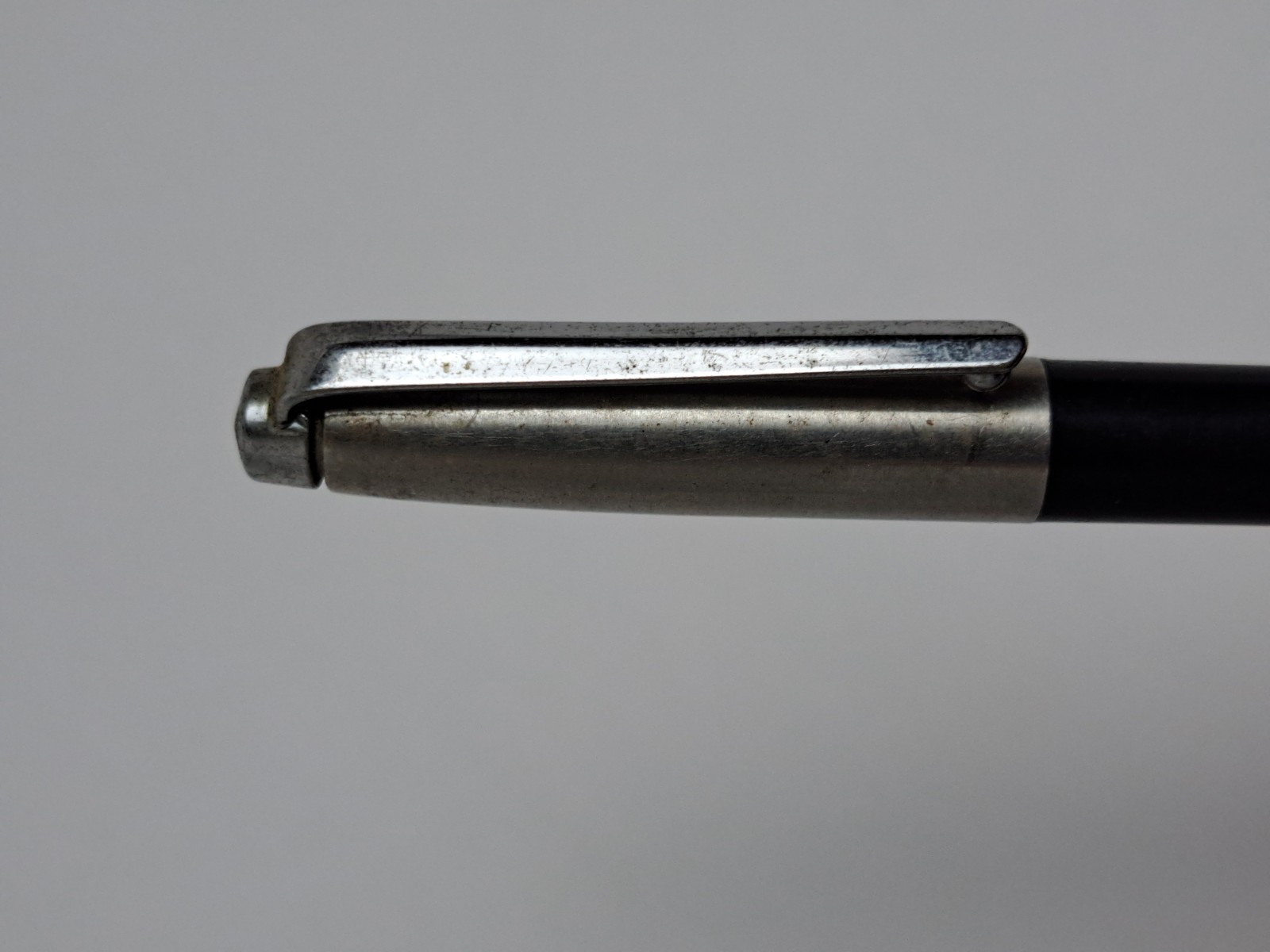 Vintage PARKER 21 Gray Chrome Trim Black Mechanical Pencil