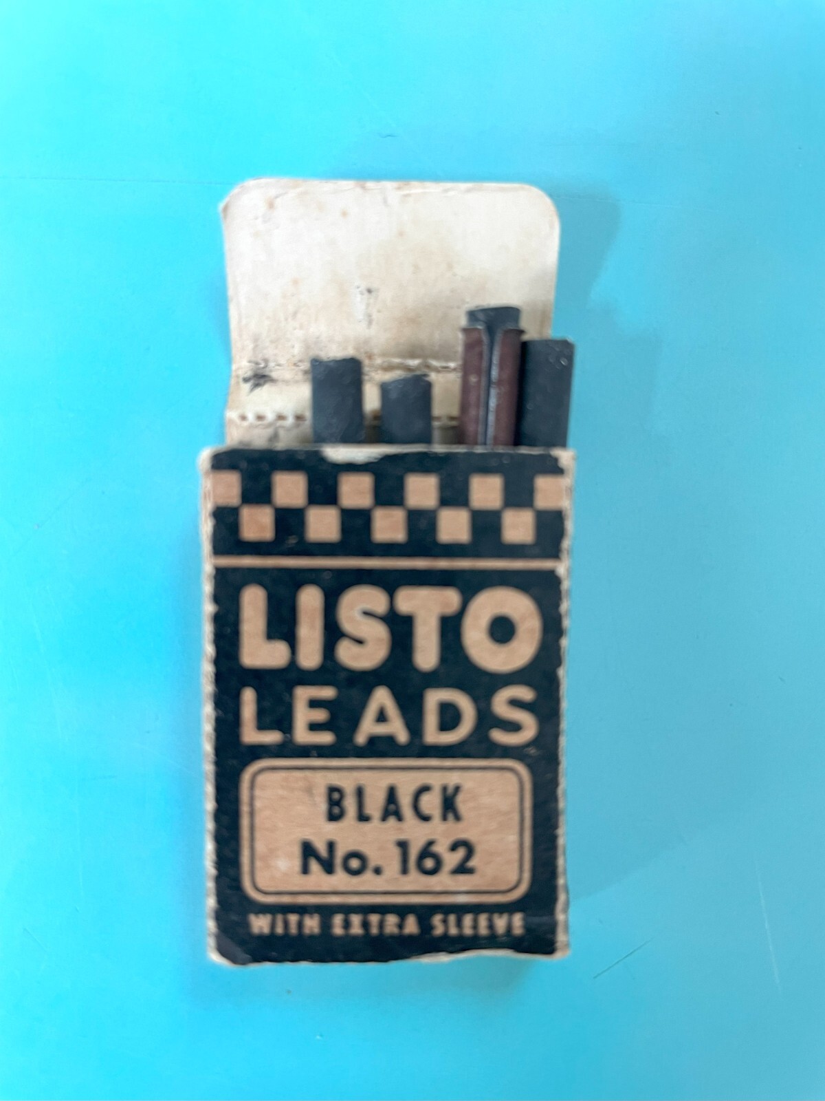 Vintage Listo Leads Black No. 162, Box w/ 4 Marking Leads
