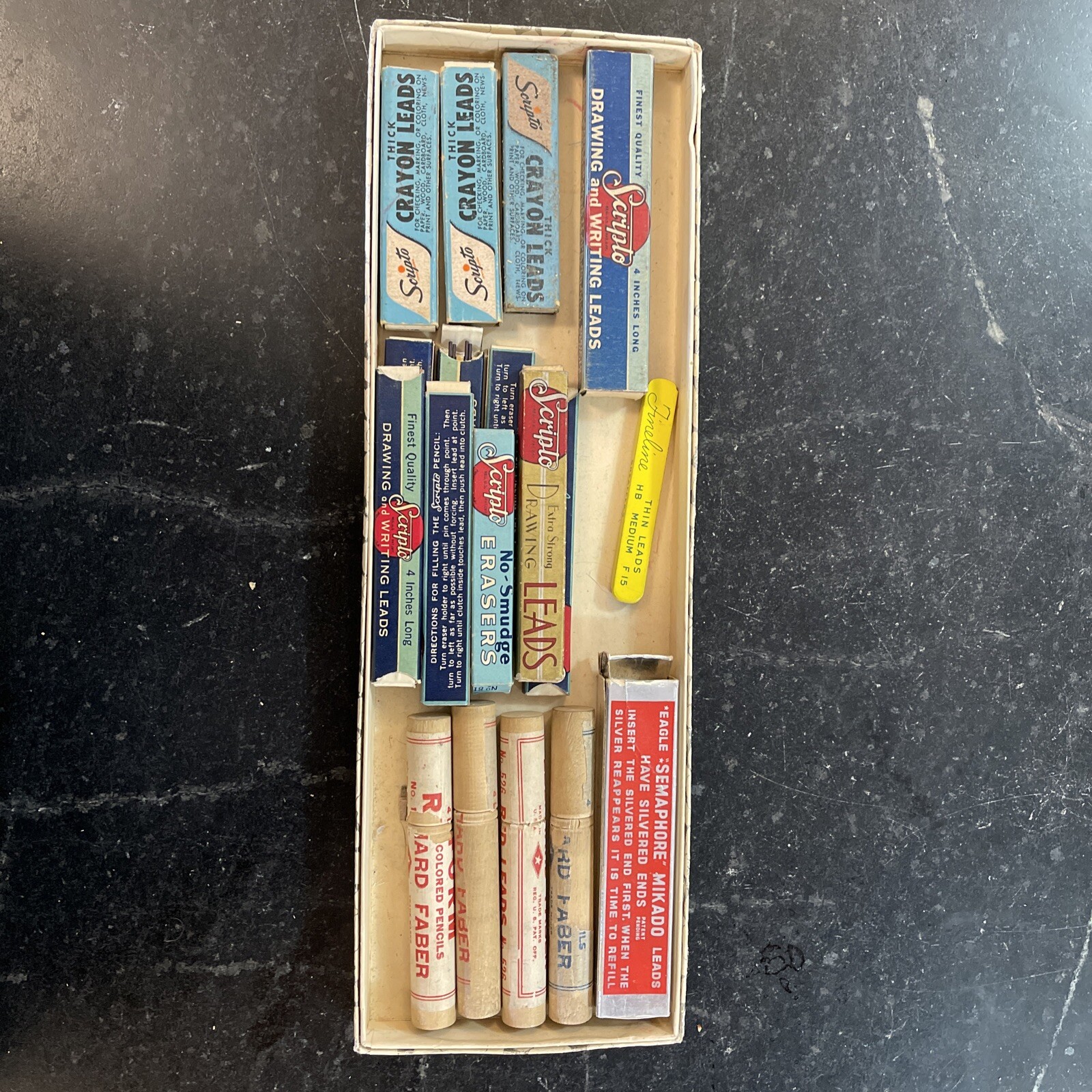 MIXED LOT VINTAGE ANTIQUE DRAWING LEADS AND CRAYONS Scripto, Eberhard, Eagle