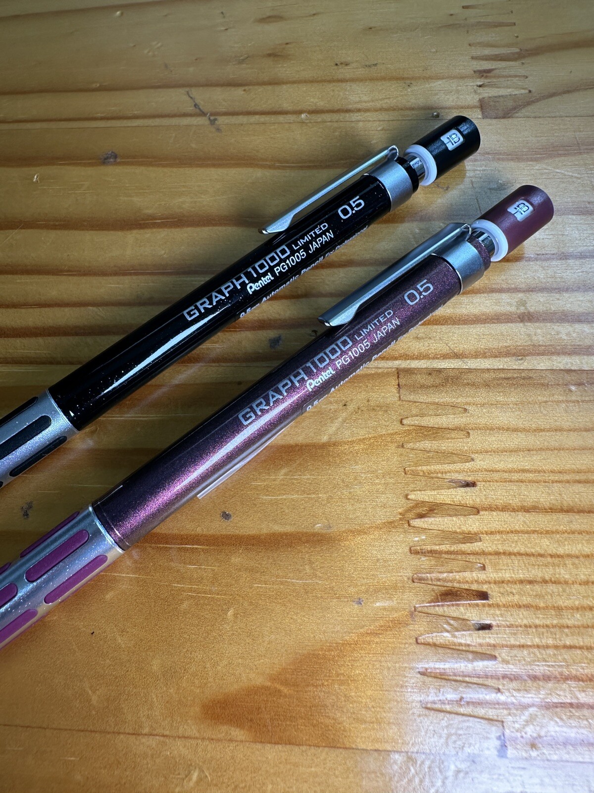 Pentel Graph 1000 Limited Edition Mechanical pencil set of 2 Pearl Black And Red