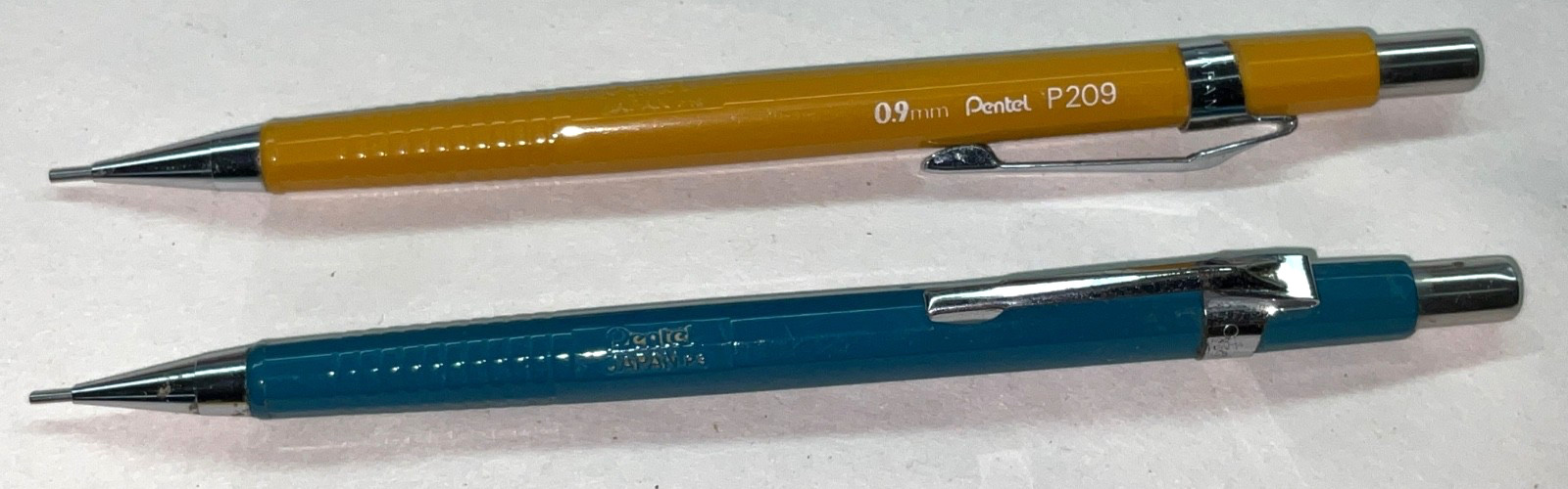 Lot of 2 Pentel Sharp Mechanical Pencils P207 0.7mm P209 0.9mm with Leads Japan