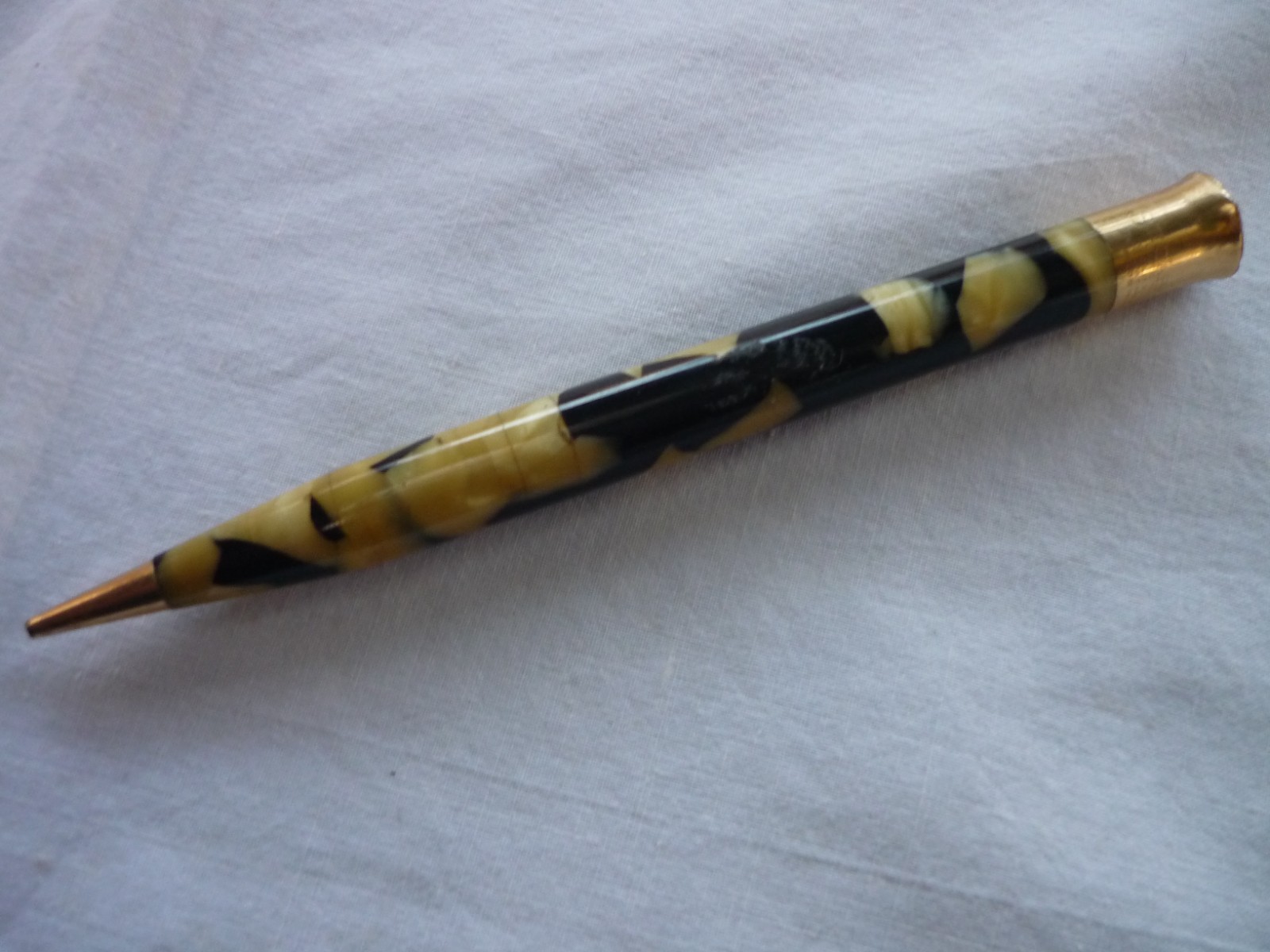 Vintage Sheaffer’s Lifetime Mechanical Pencil Gold Filled Black Gold Marble