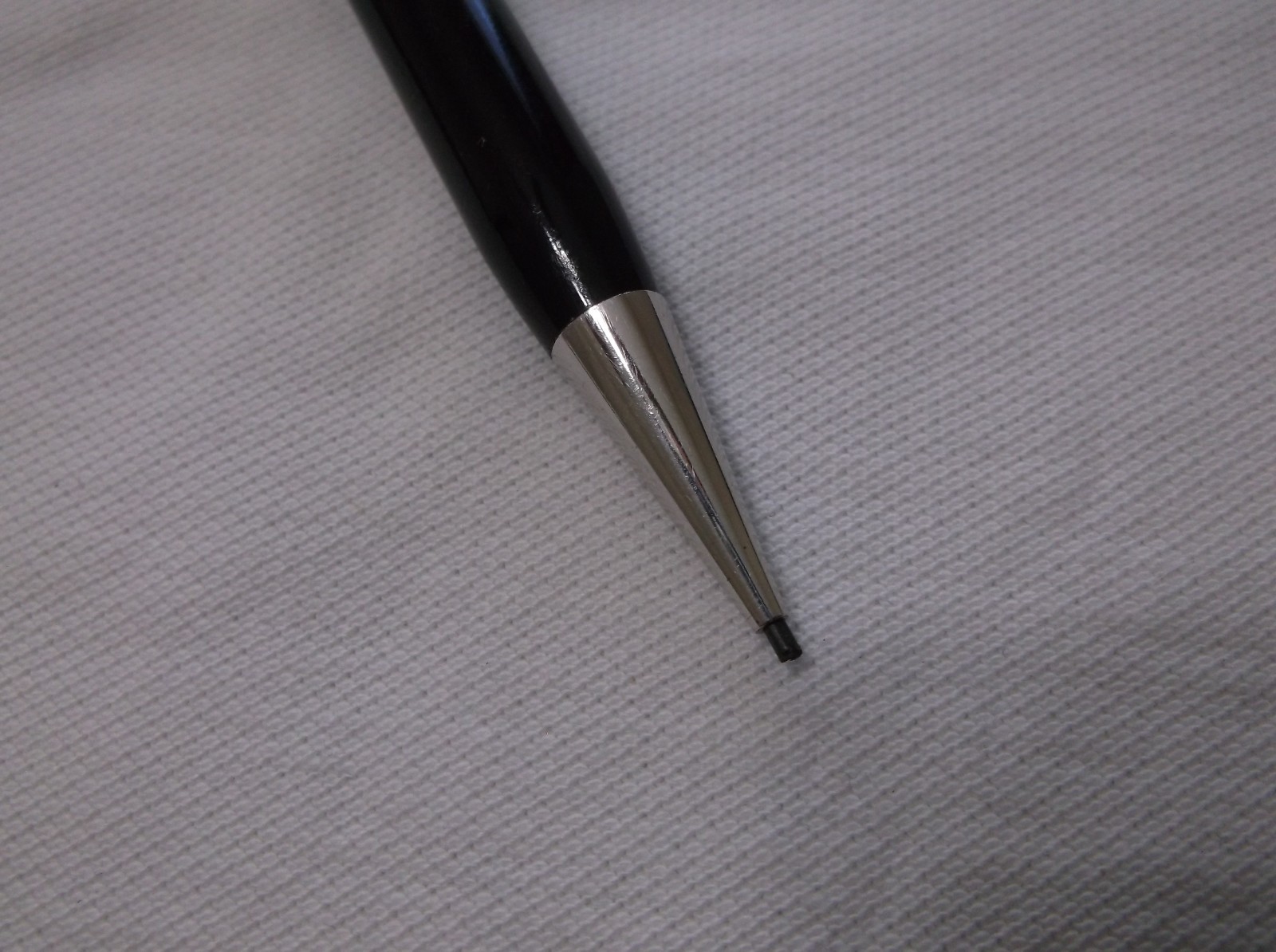 VINTAGE WAHL EVERSHARP CORONET BLACK ALUMILITE MECHANCIAL PENCIL / 1.18 mm LEAD