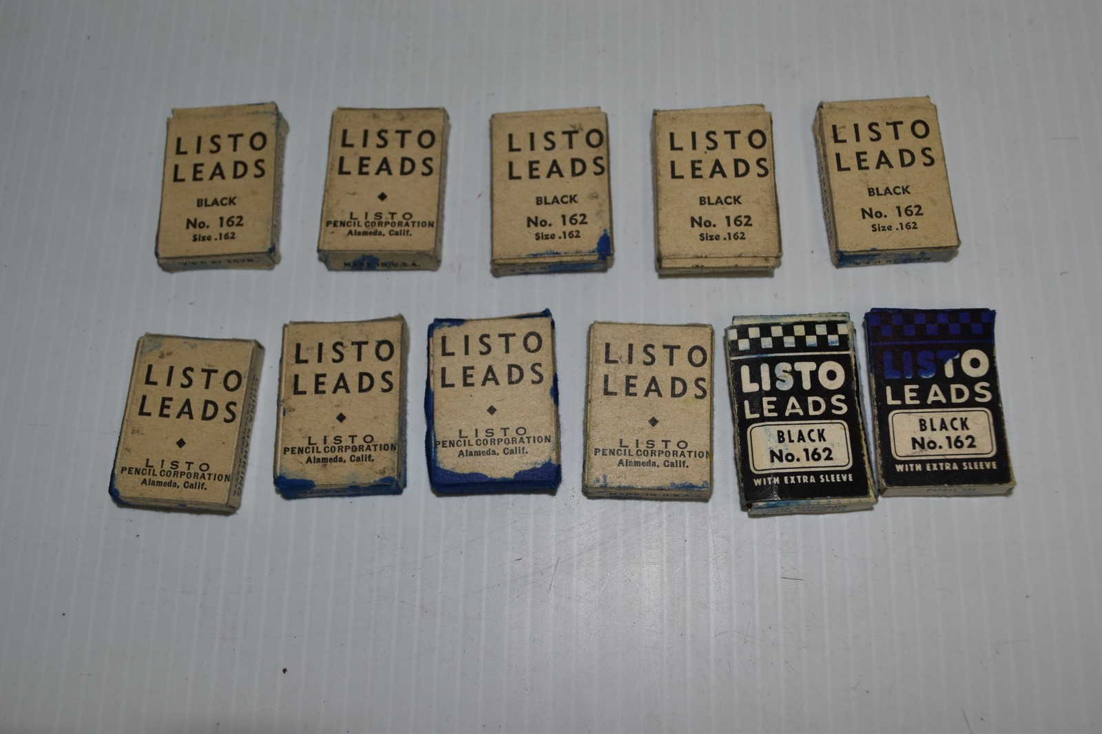 LISTO LEADS BLACK #162 – 11 BOXES -VINTAGE (ZBZ20)