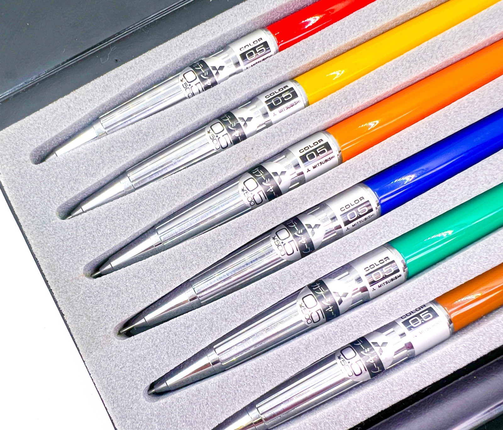 MITSUBISHI 0.5, 6 colors mechanical pencil set with 6 colors leads box