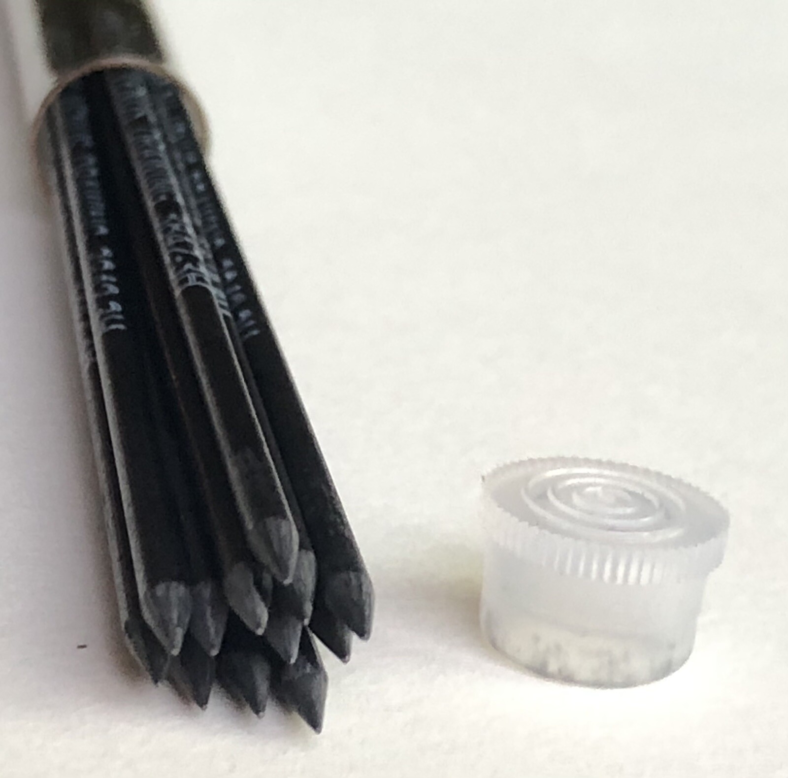 Vintage Faber Castell VENUS 3842 Drawing 2mm 3H Leads NOS Tube Of 12 NJ USA