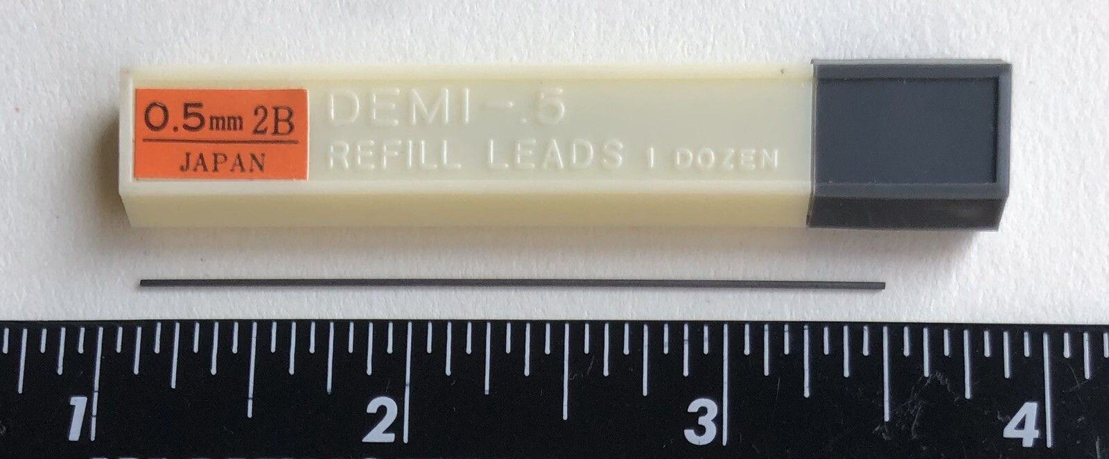 Vintage MITSUBISHI Mechanical Pencil Lead 2B VERY SOFT .5mm Demi NOS 12pk Japan