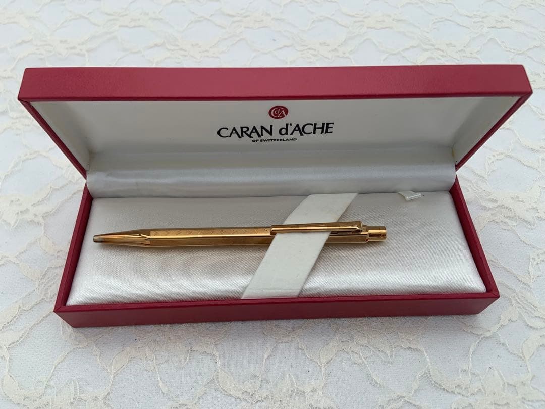 Caran d’Ache Ecridor Chevron Gold