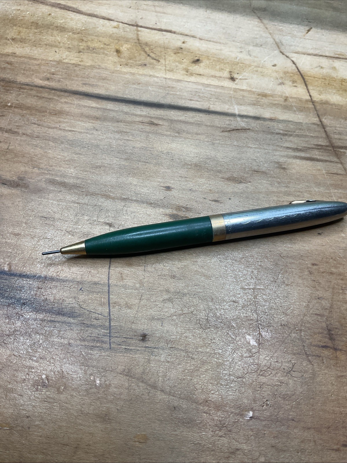 1945 Lifetime Sheaffer’s Forest Green Tucky-Away clip pencil B30