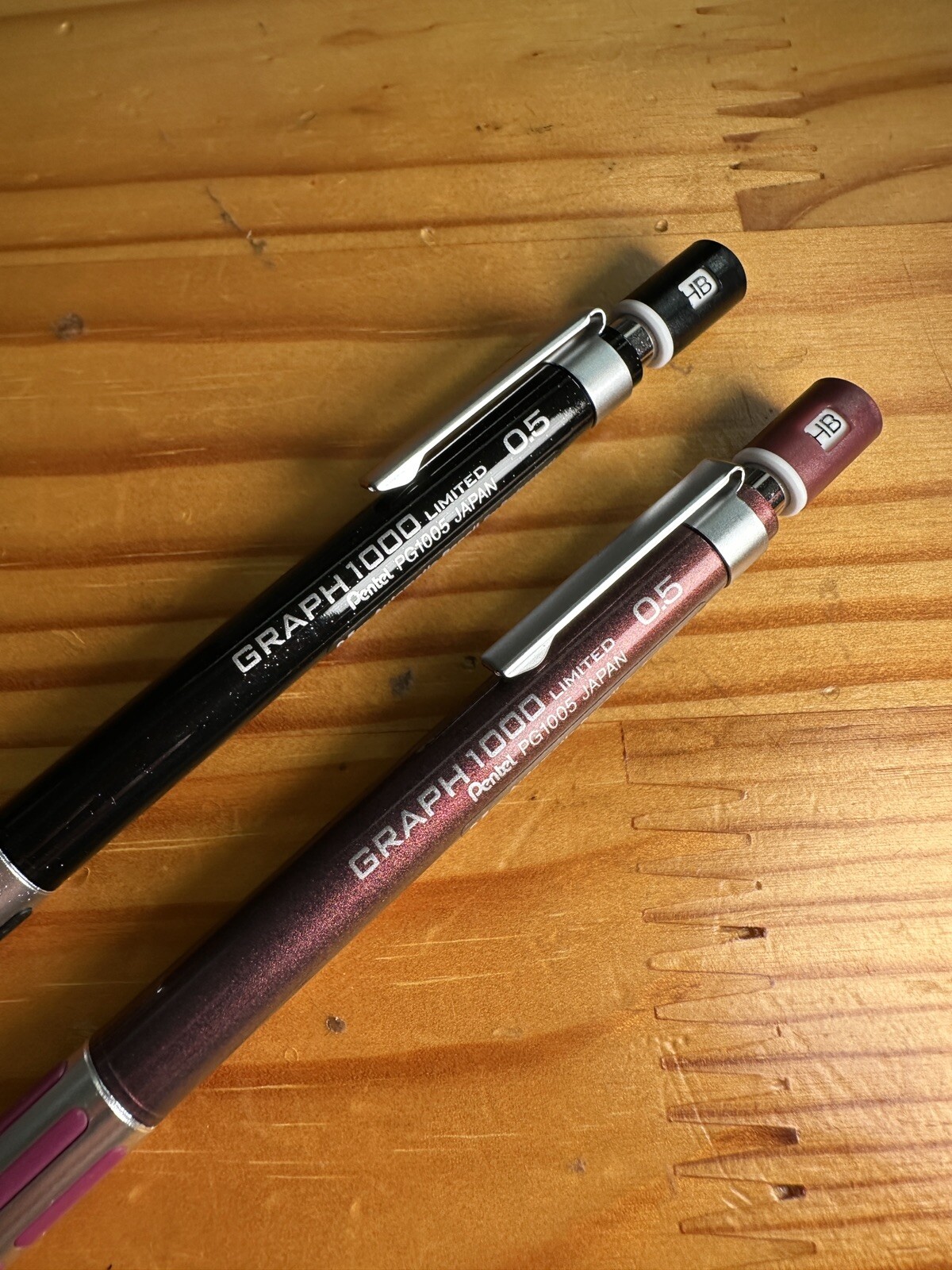 Pentel Graph 1000 Limited Edition Mechanical pencil set of 2 Pearl Black And Red