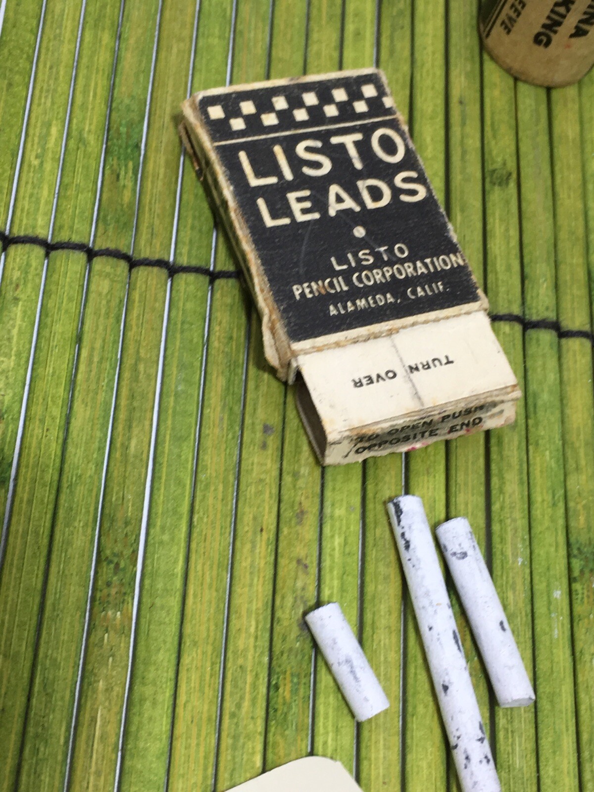 Vintage Listo Marking Leads No. 162 Black & Red 1 full pack of Black Lot of 5