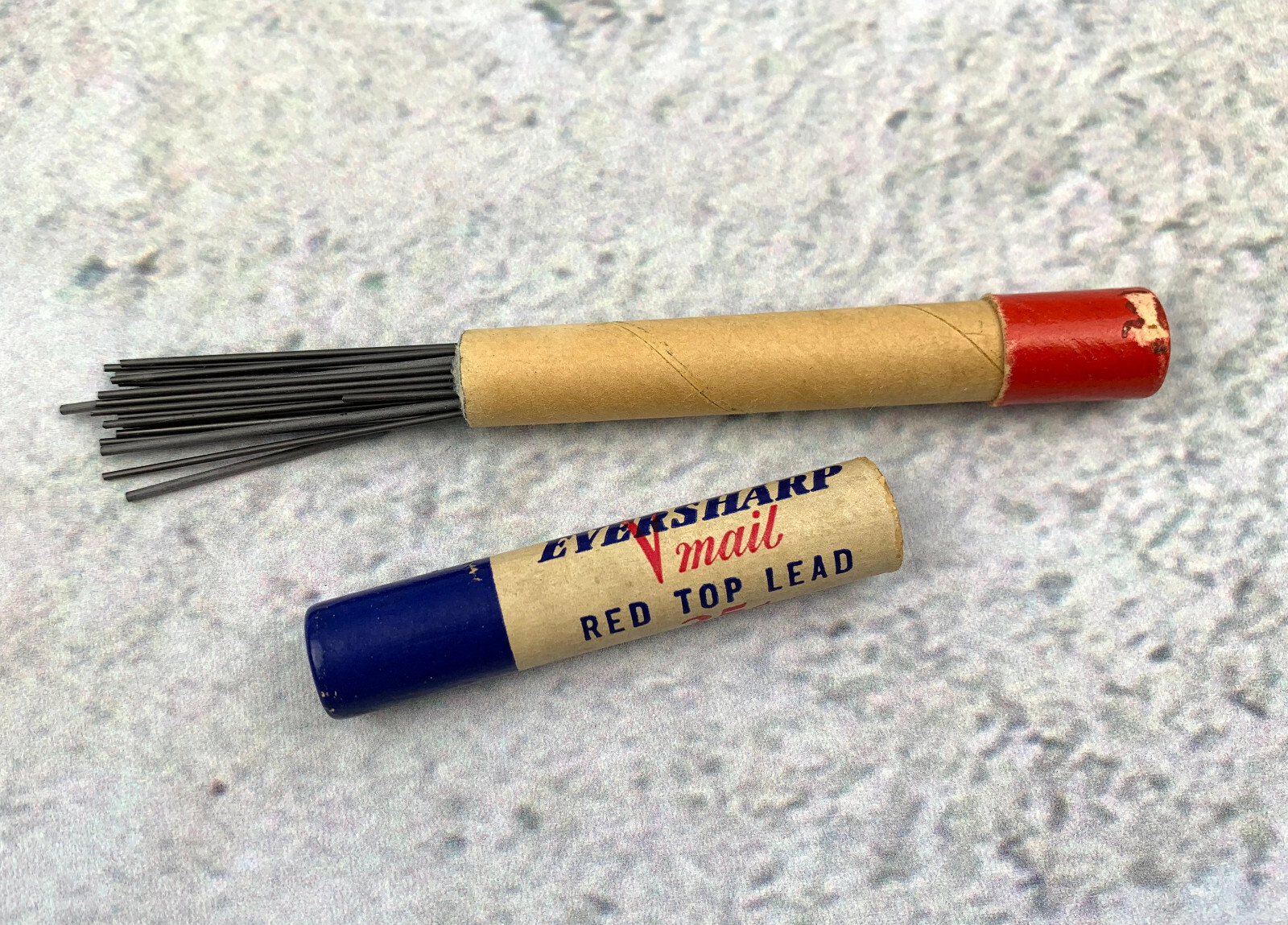Vintage WWII Eversharp Red Top Lead V Mail 2 3/4” Thin Soft Black 0.9mm