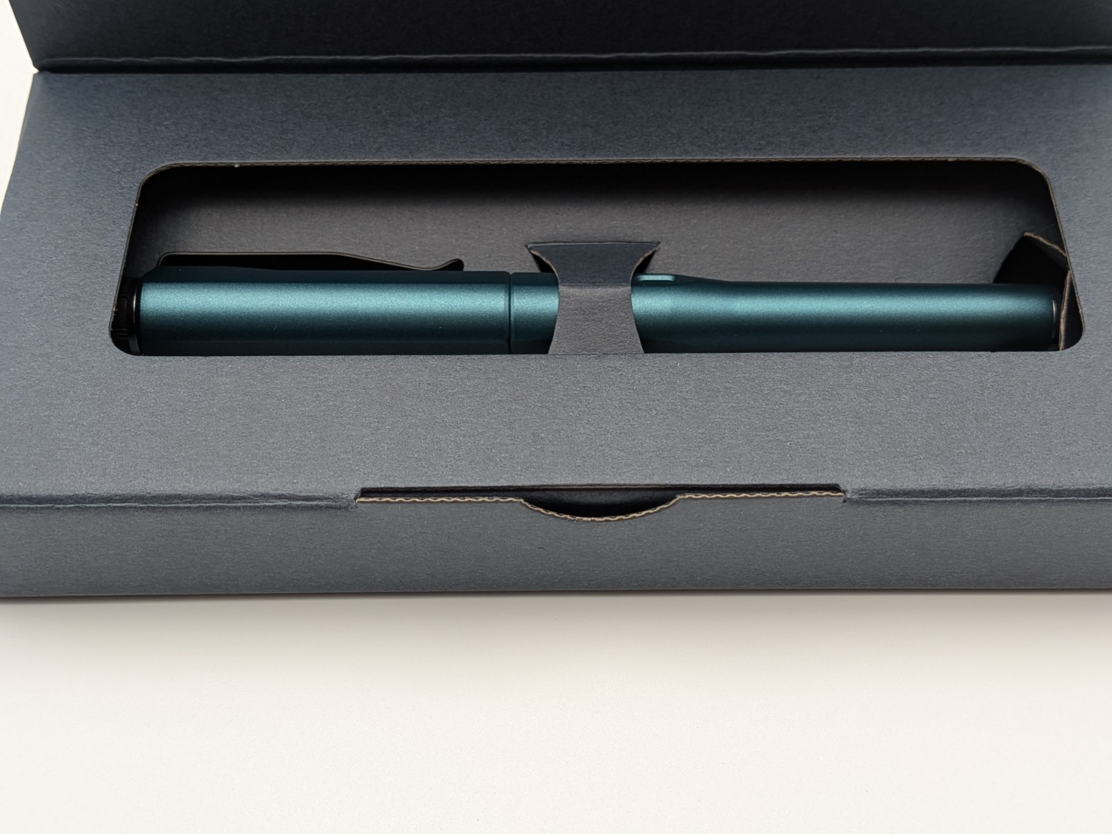 Uni Kuru Toga Dive 0.5mm Mechanical Pencil M5-5000 Dense Green Japan