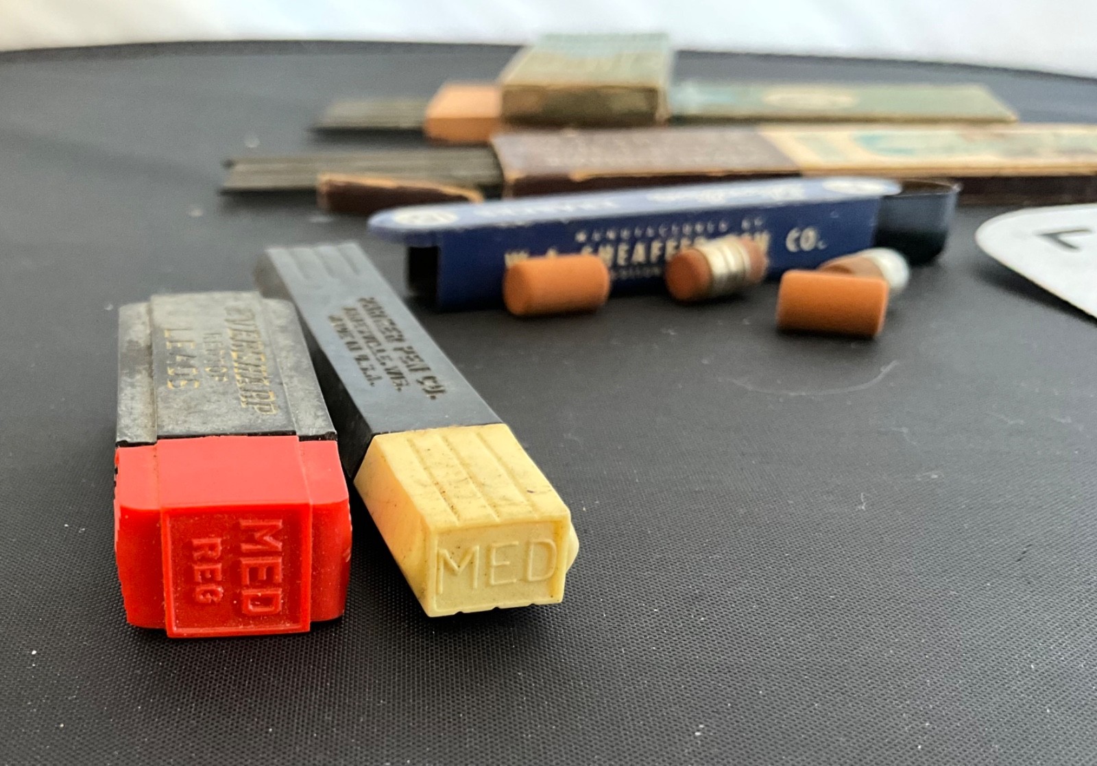 MIXED LOT OF VINTAGE MECHANICAL LEADS, ERASING SHIELD, ERASERS W/VINTAGE TIN