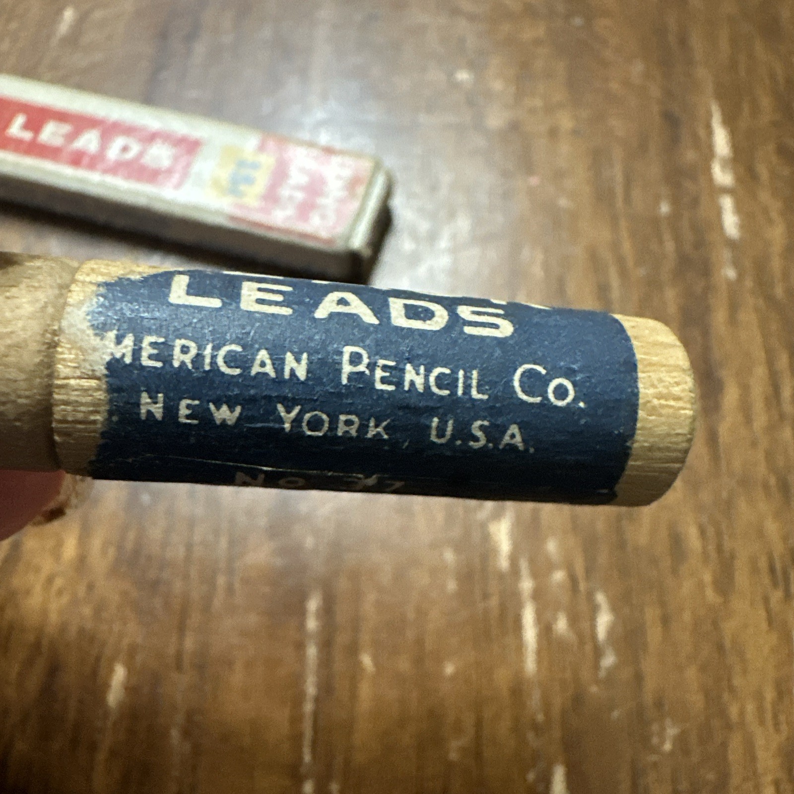 Lot Of Vintage Lead blue band velvet No 37 & Scripting Long Leads