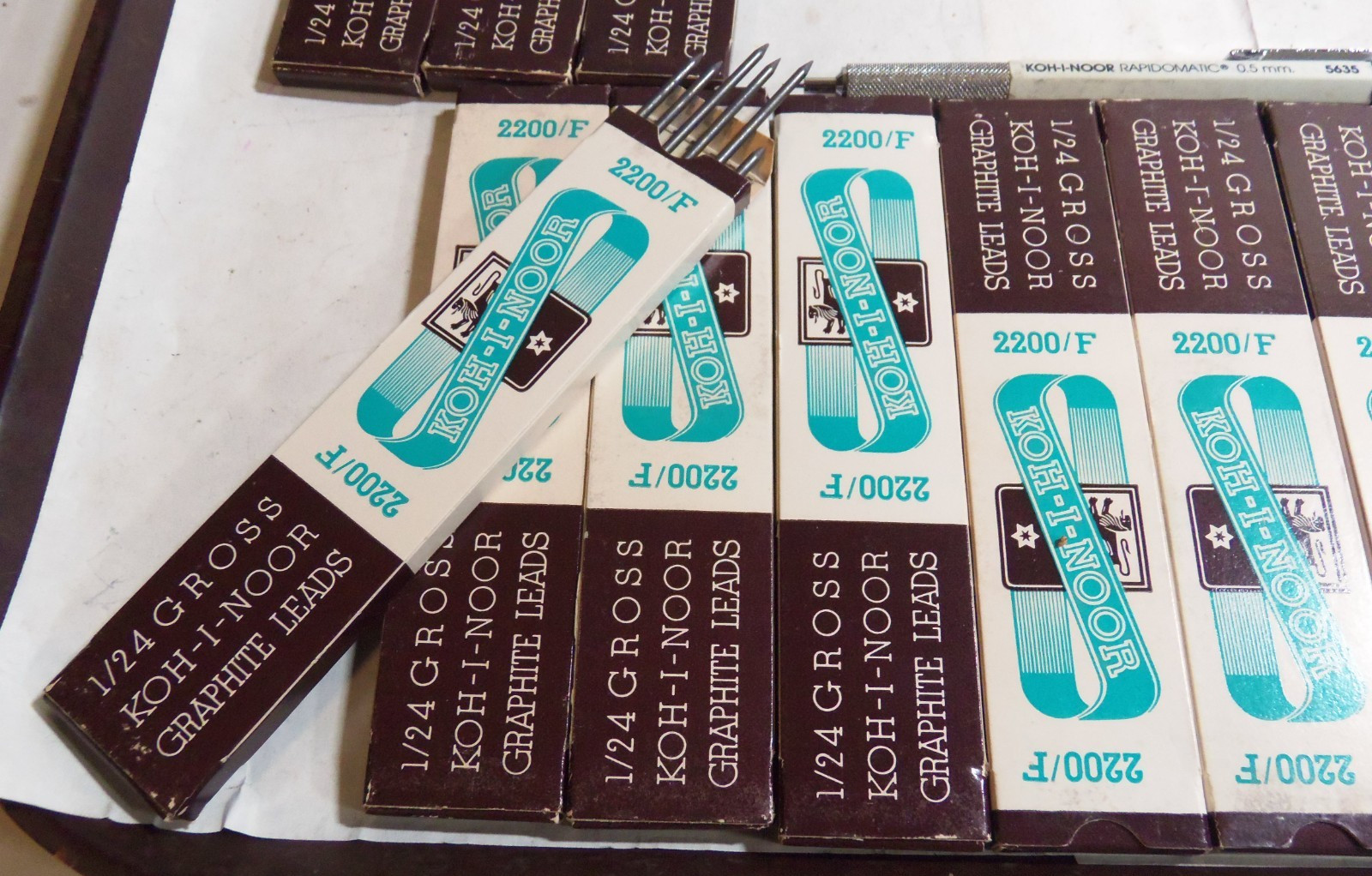 Lot of Koh I Noor Drawing Leads 2200/H, 2200/F