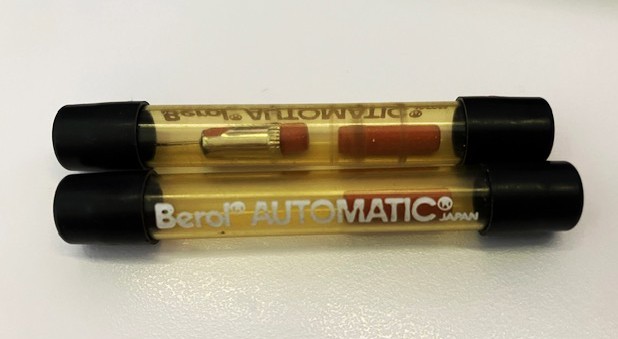 Lot of 16 Vintage Pentel Mechanical Pencils, P207, P209,TL5, CA5, 9765, Pilot#2