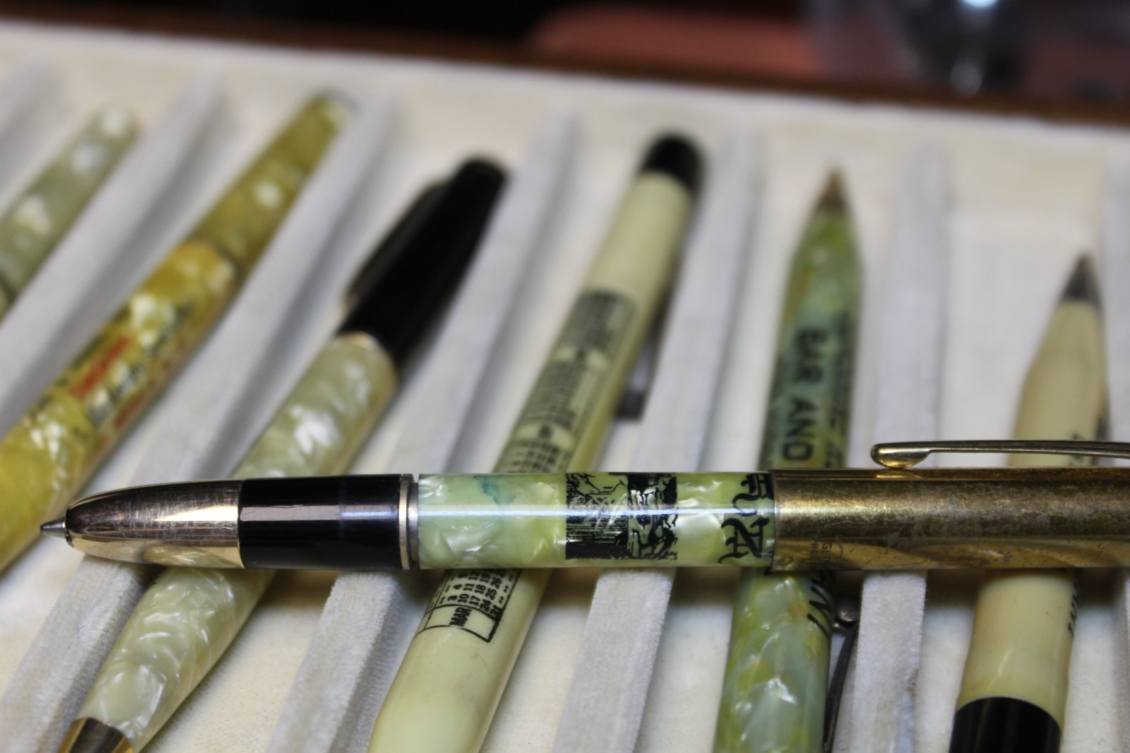 Lot Of 12 Vintage Advertisement Mechanical Pencils Pens & Tray Mix Styles Types