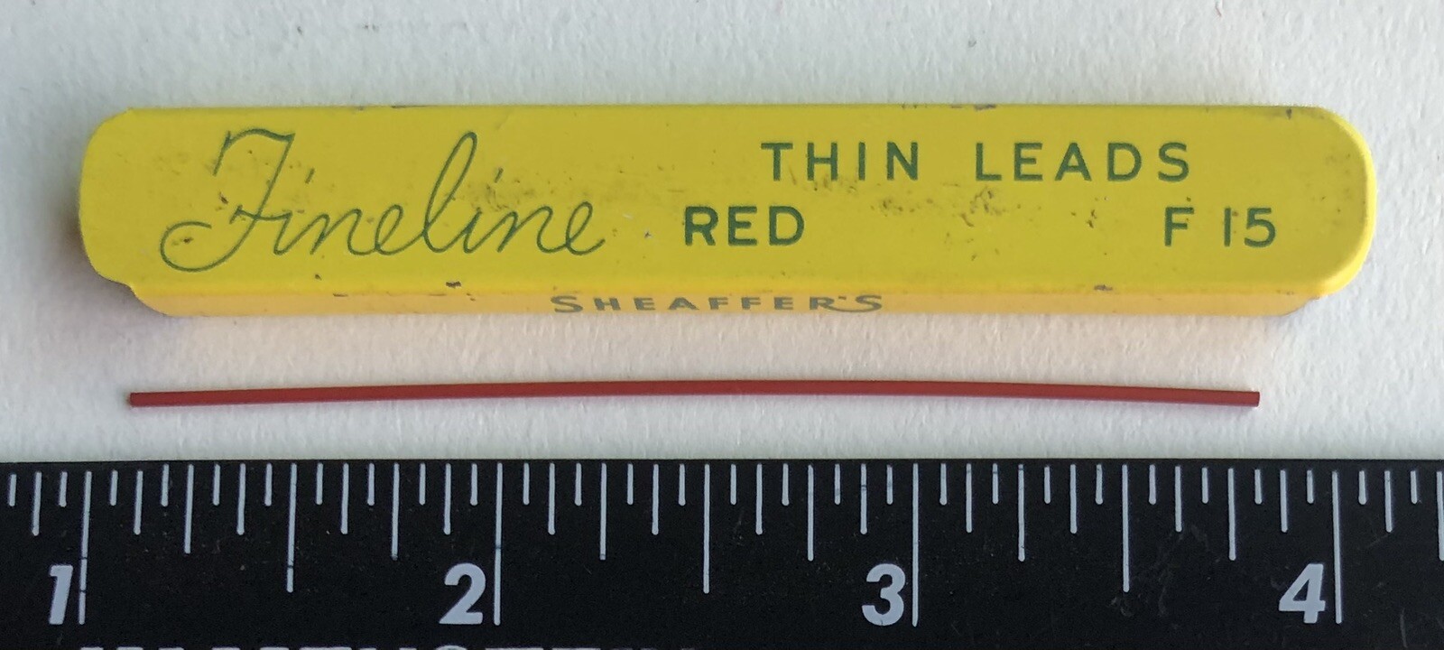Vintage SHEAFFER Fineline Mechanical Pencil Lead RED .9mm Metal 8pk Tin USA