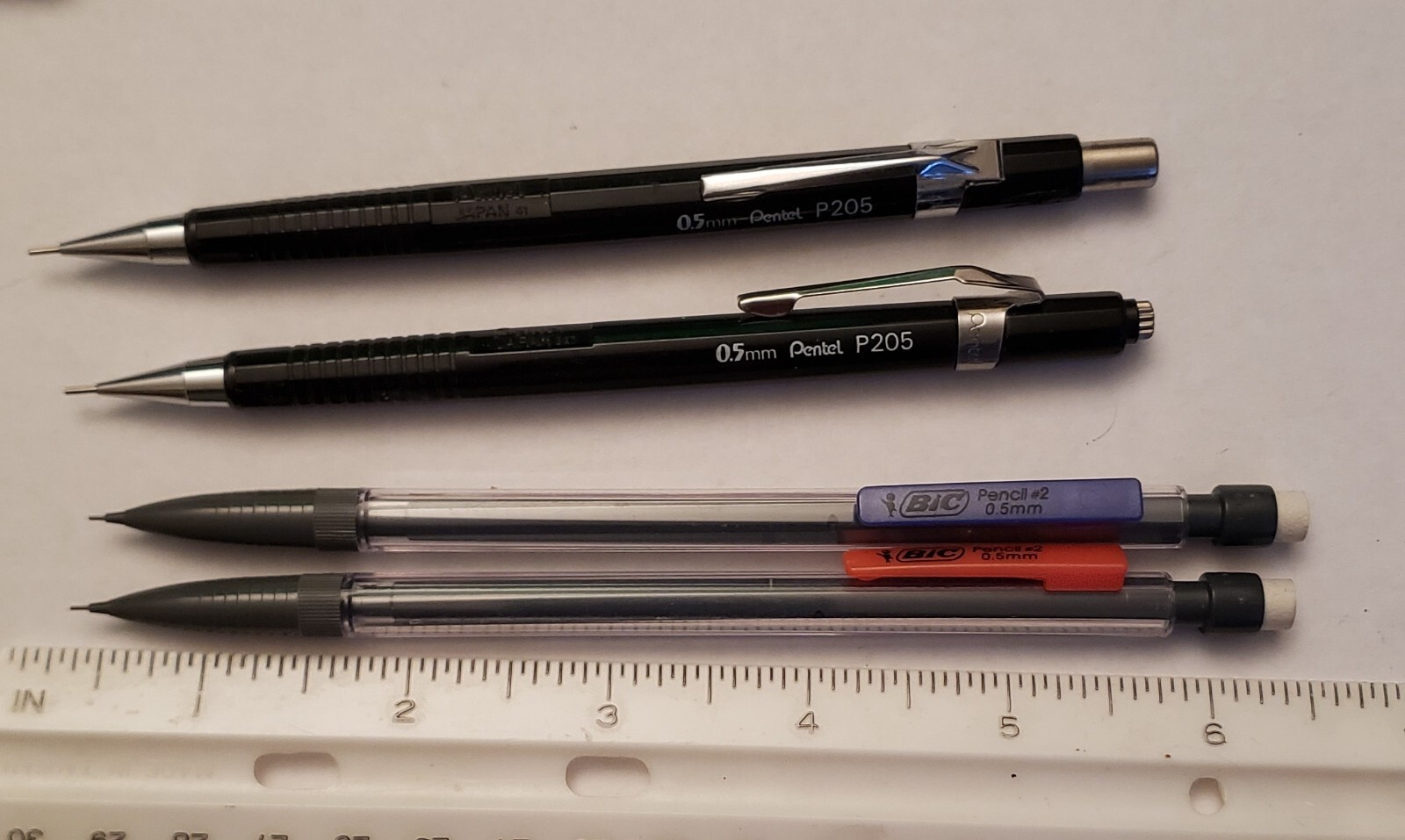 4 Vintage Mechanical Pencils 2 PENTEL 205 0.5 mm Japan, 2 BIC # 2 0.5mm R25